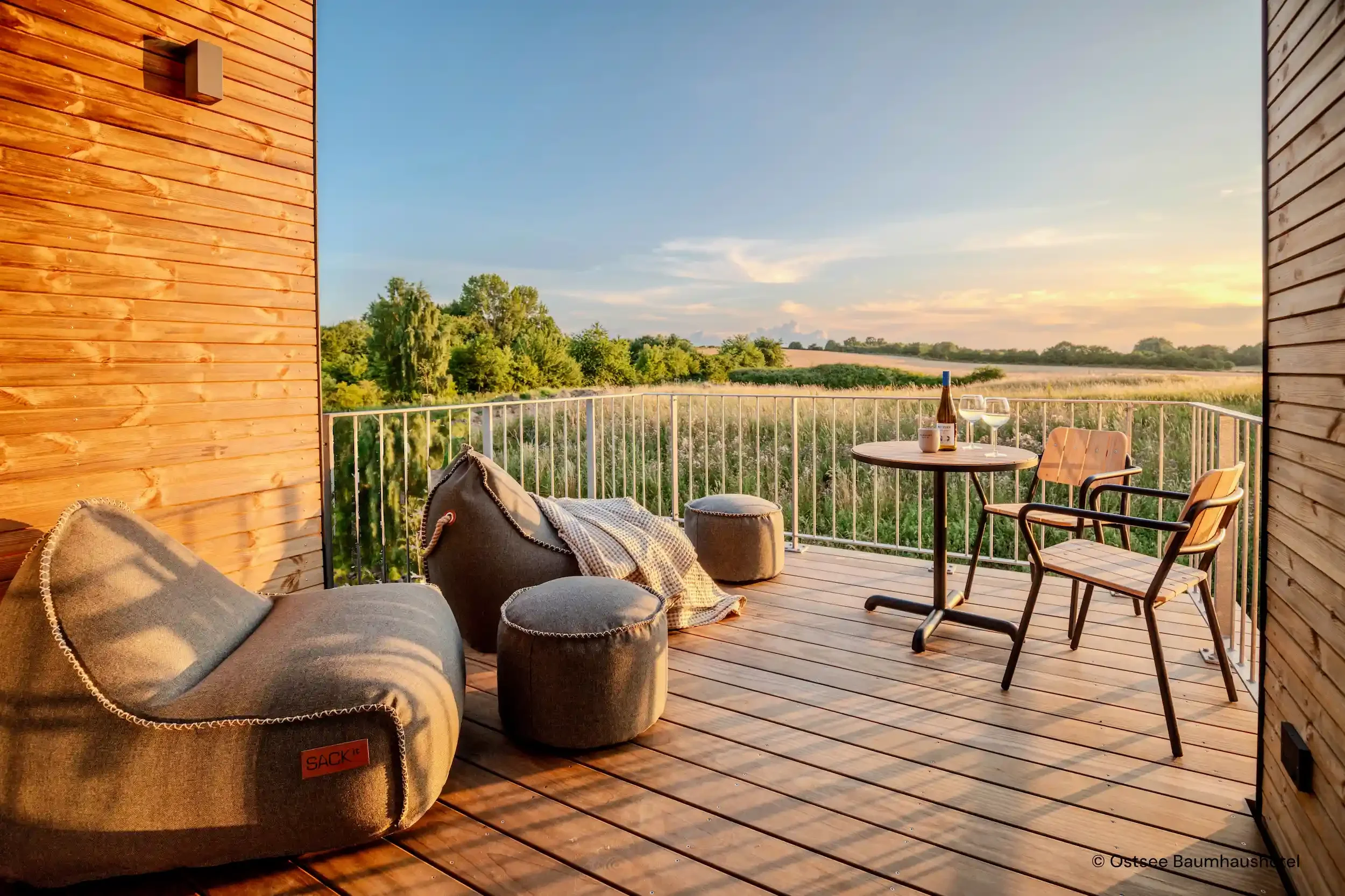 baumhaushotel ostsee Balkonblick nach westen.webp