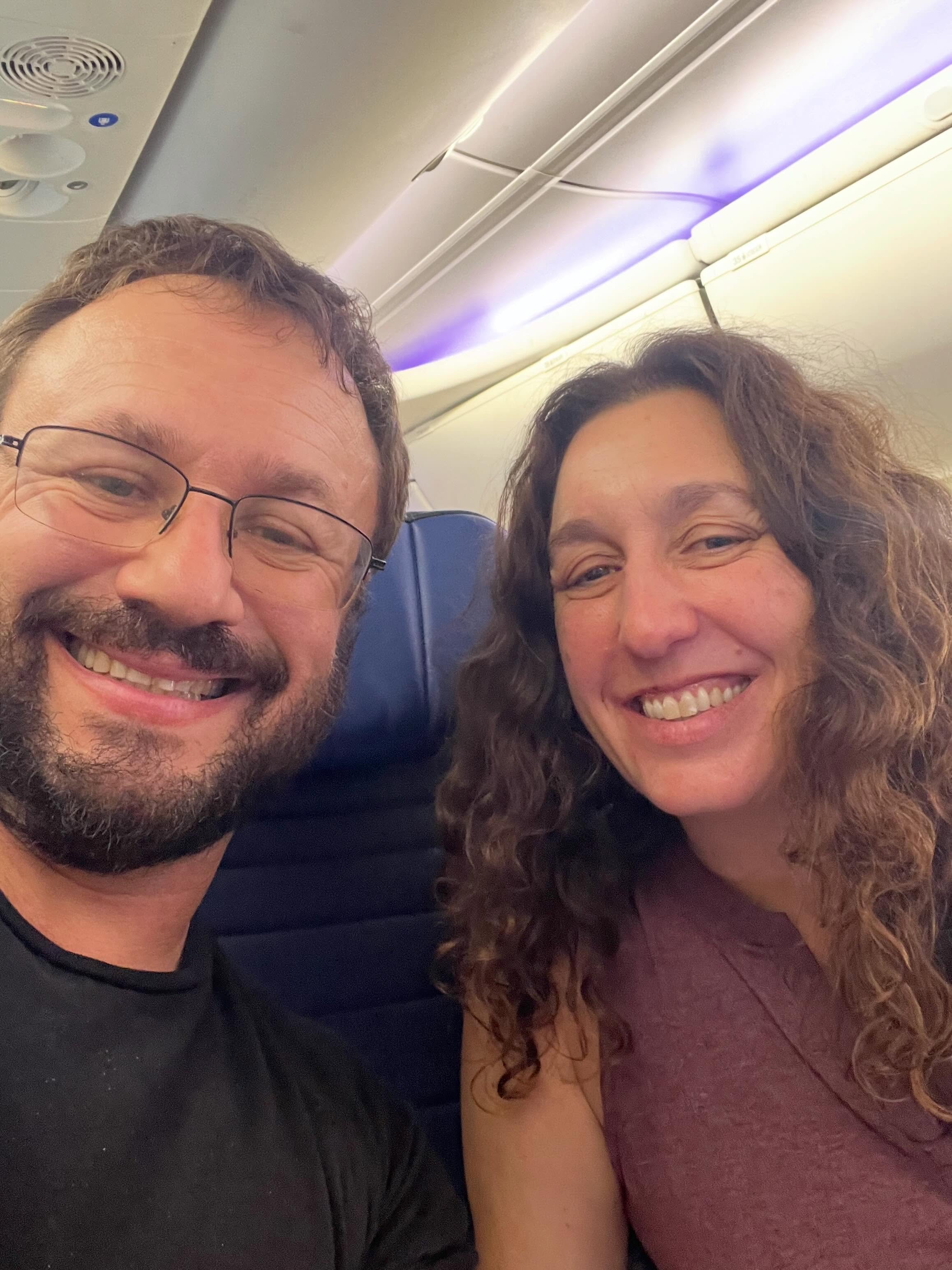 Alaska - here we come!
Where can you catch us performing tomorrow? 
At a @muskoxfarm in Palmer!

#dirtycello #alaska #muskox #seldoviasolsticefestival