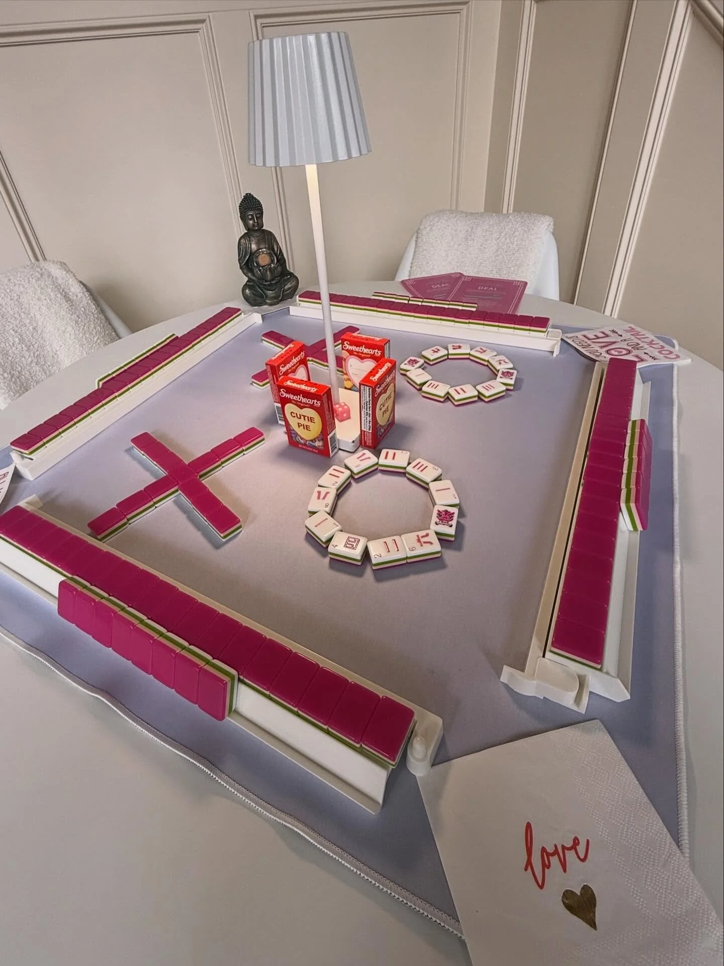 ❤️Happy Valentine&rsquo;s Day! Getting ready for Mahjong with Ma guuuurls this afternoon!🩷