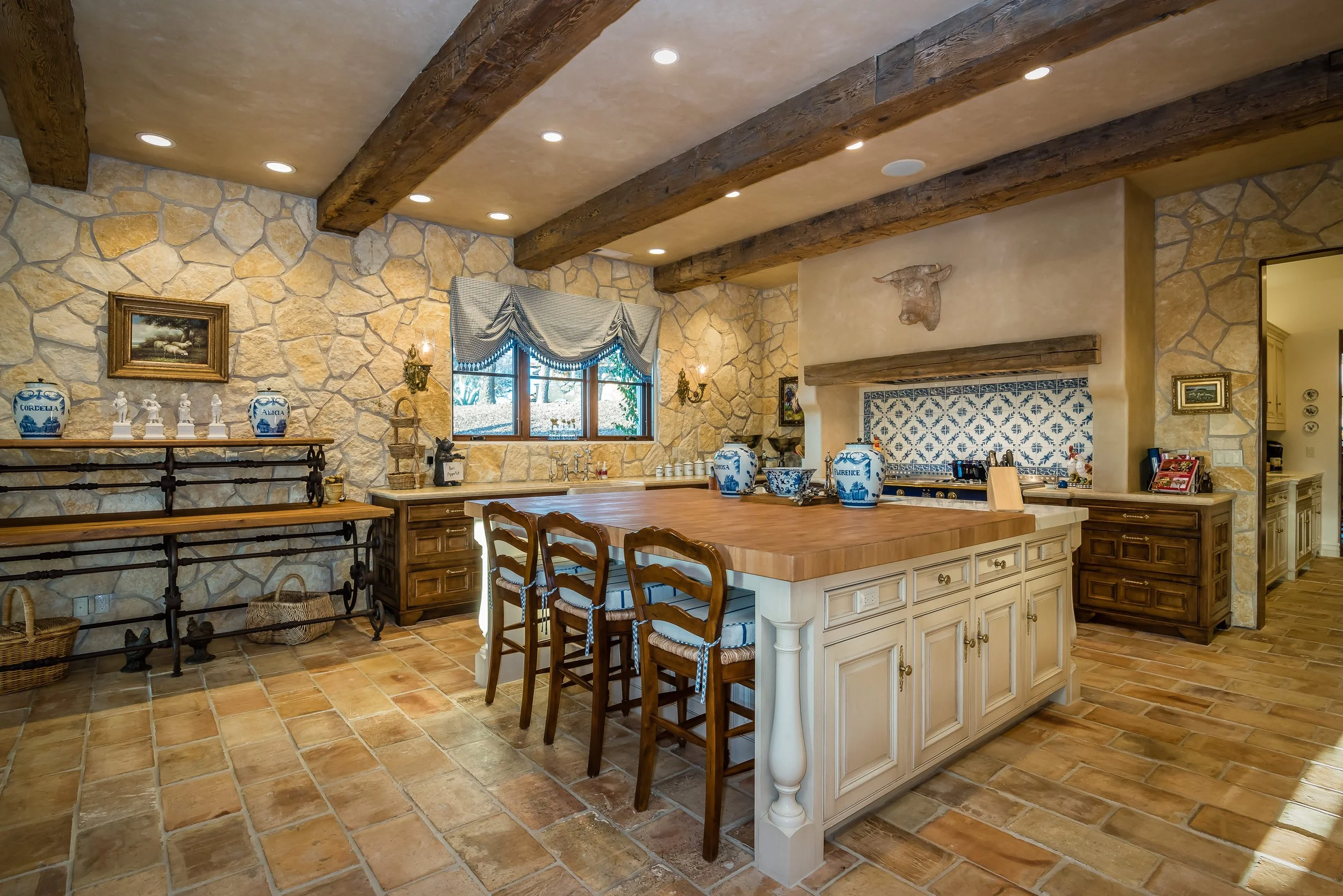 1625 Bunkhouse Ct Templeton CA-print-009-12-Kitchen-3000x2002-300dpi.jpg