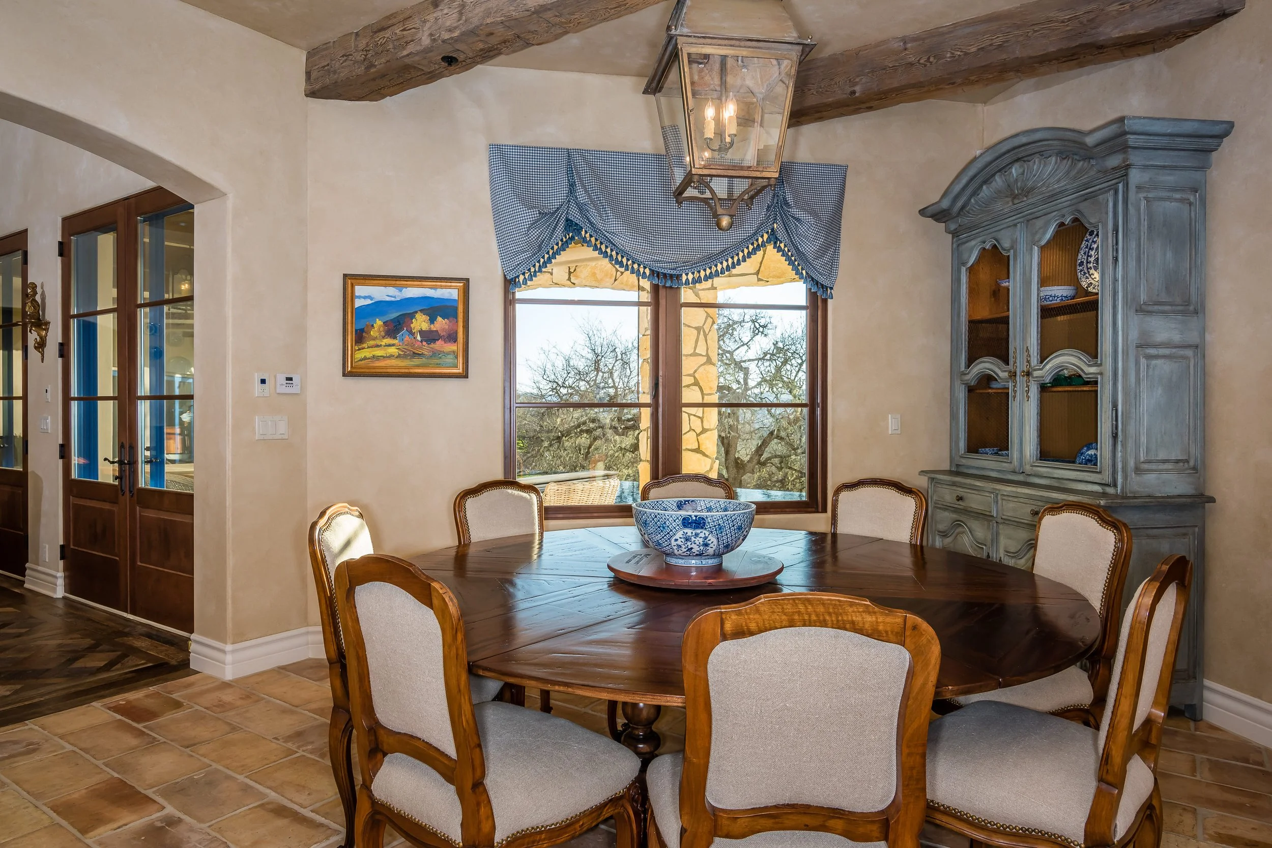 1625 Bunkhouse Ct Templeton CA-print-014-24-Breakfast Nook-3000x2002-300dpi.jpg