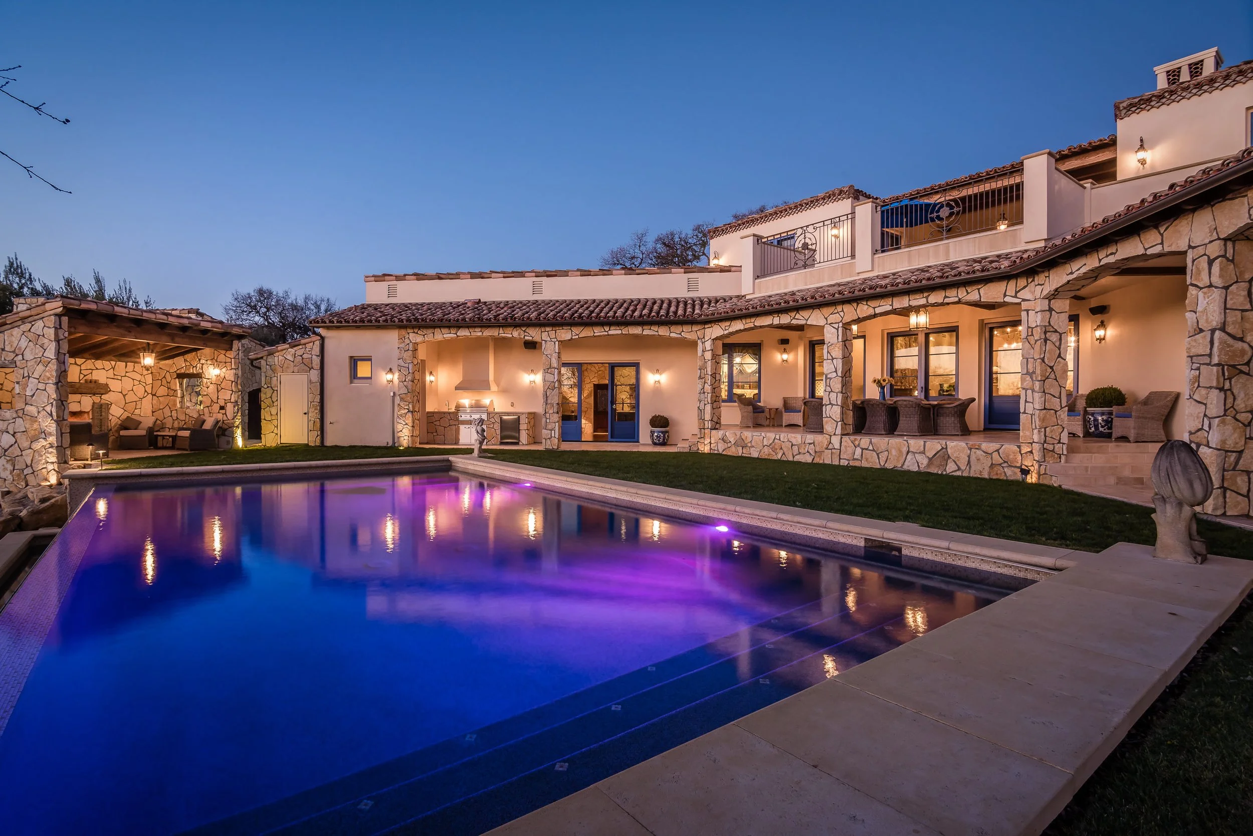 1625 Bunkhouse Ct Templeton CA-print-049-29-Rear of Home-3000x2002-300dpi - Copy.jpg