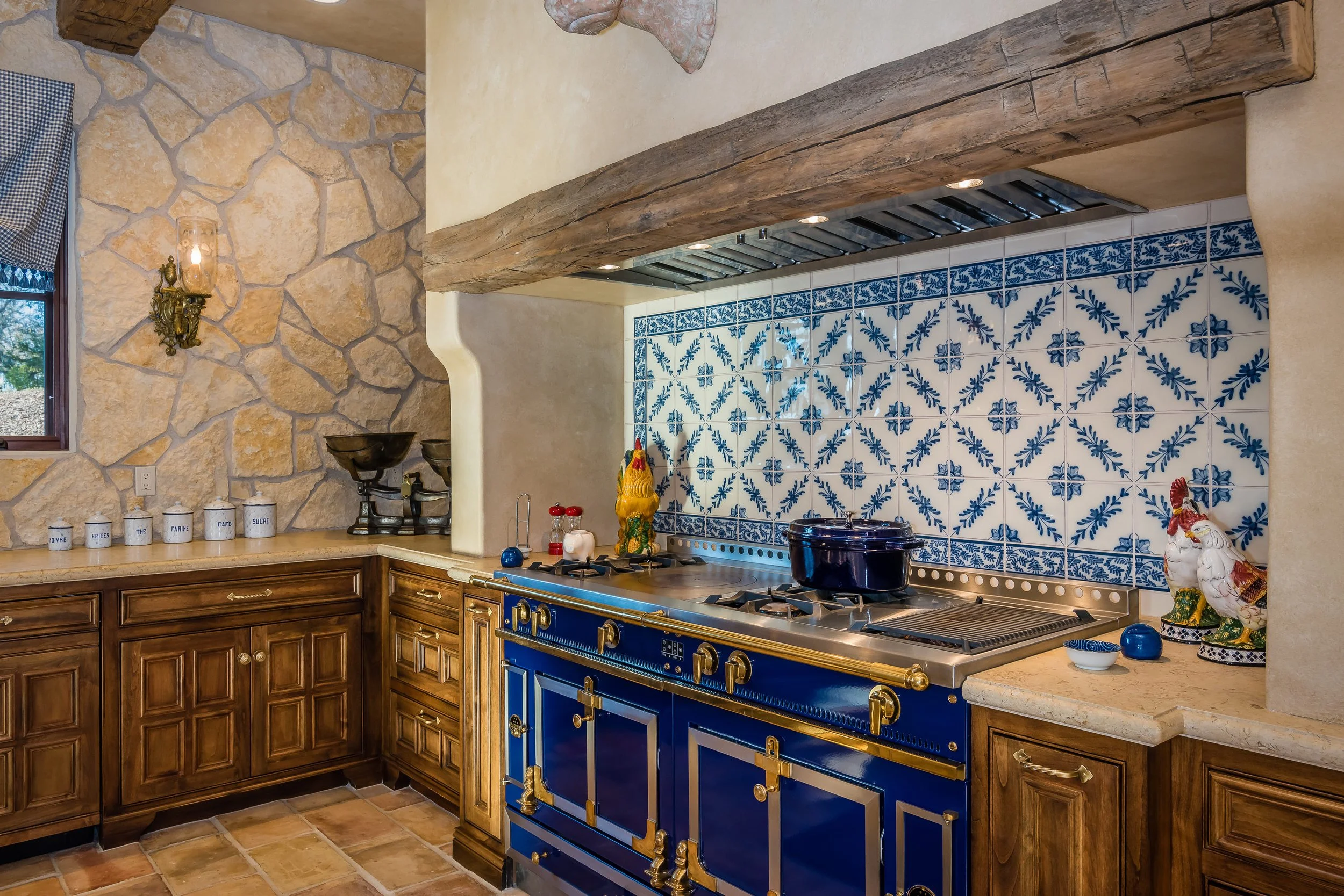 1625 Bunkhouse Ct Templeton CA-print-011-47-Kitchen-3000x2002-300dpi.jpg