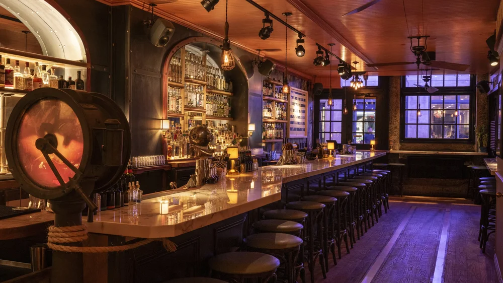Bar photo 2
