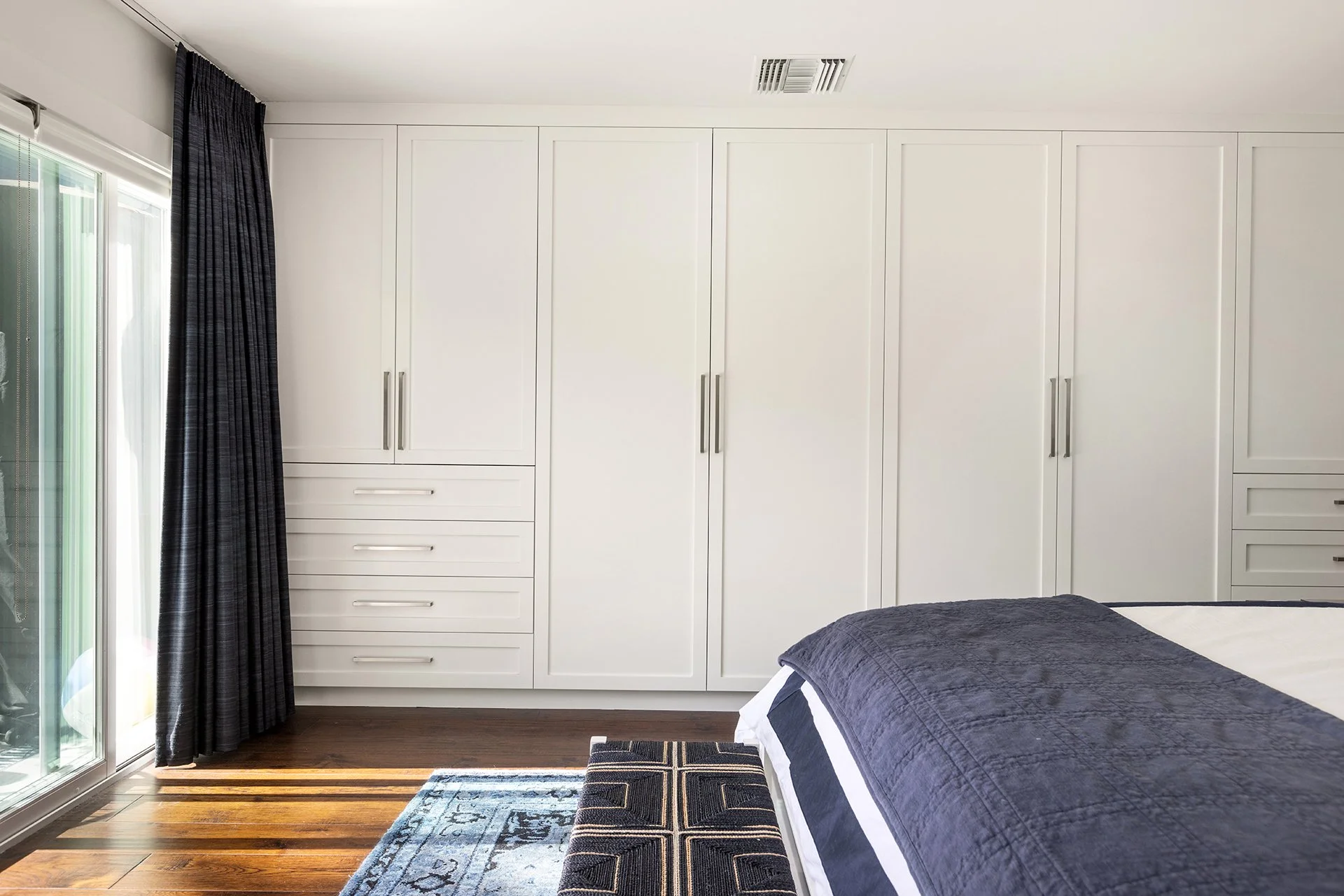 Ontare - Room 1-bath.jpg