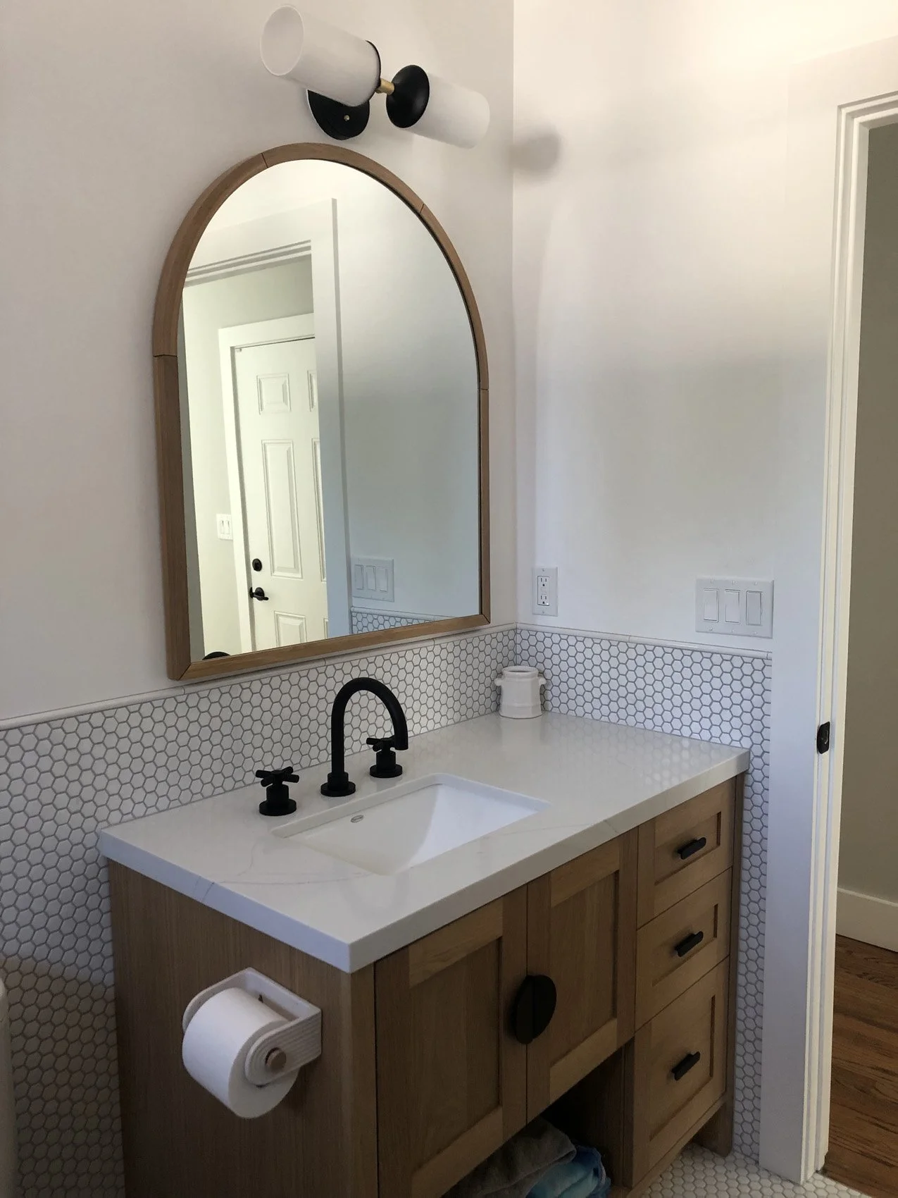 CBB-Casitas Kitchen and bathroom25.jpg