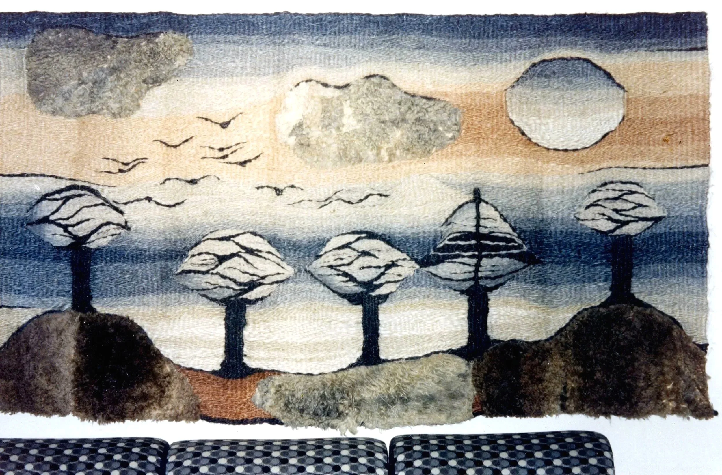 Birds Traveling
(In Hamburg Private Collection)
Sisal Fiber
126 x 59