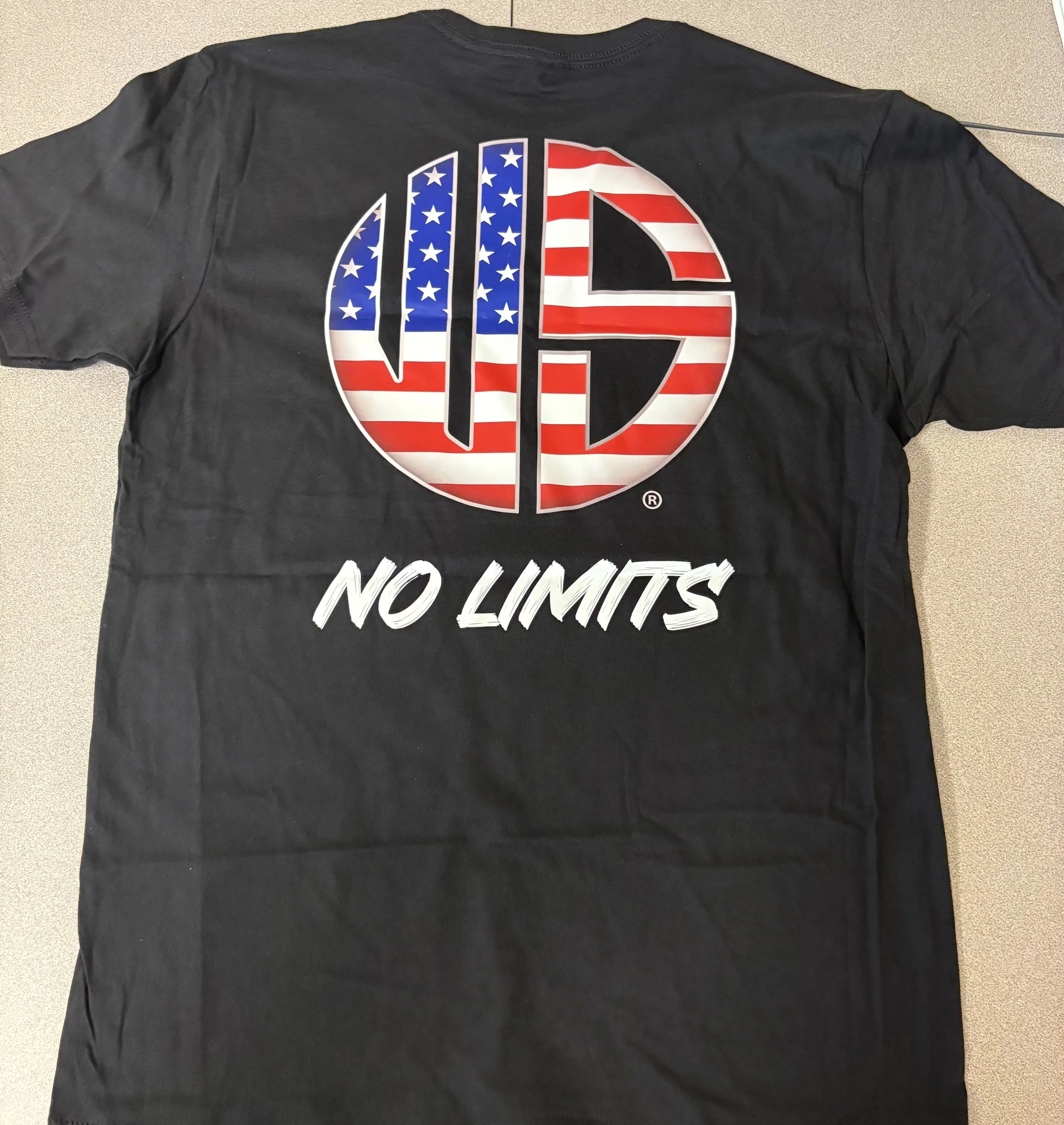 Black T-shirt USA Flag - "No Limits"