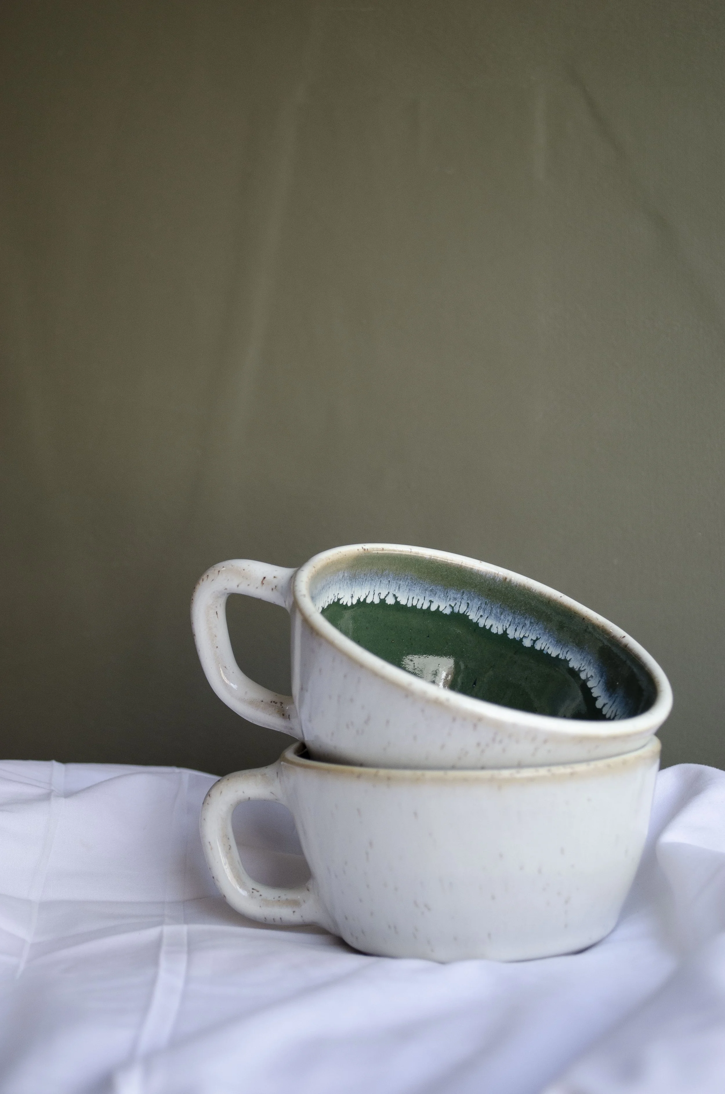 Flat White Cups - White & Green