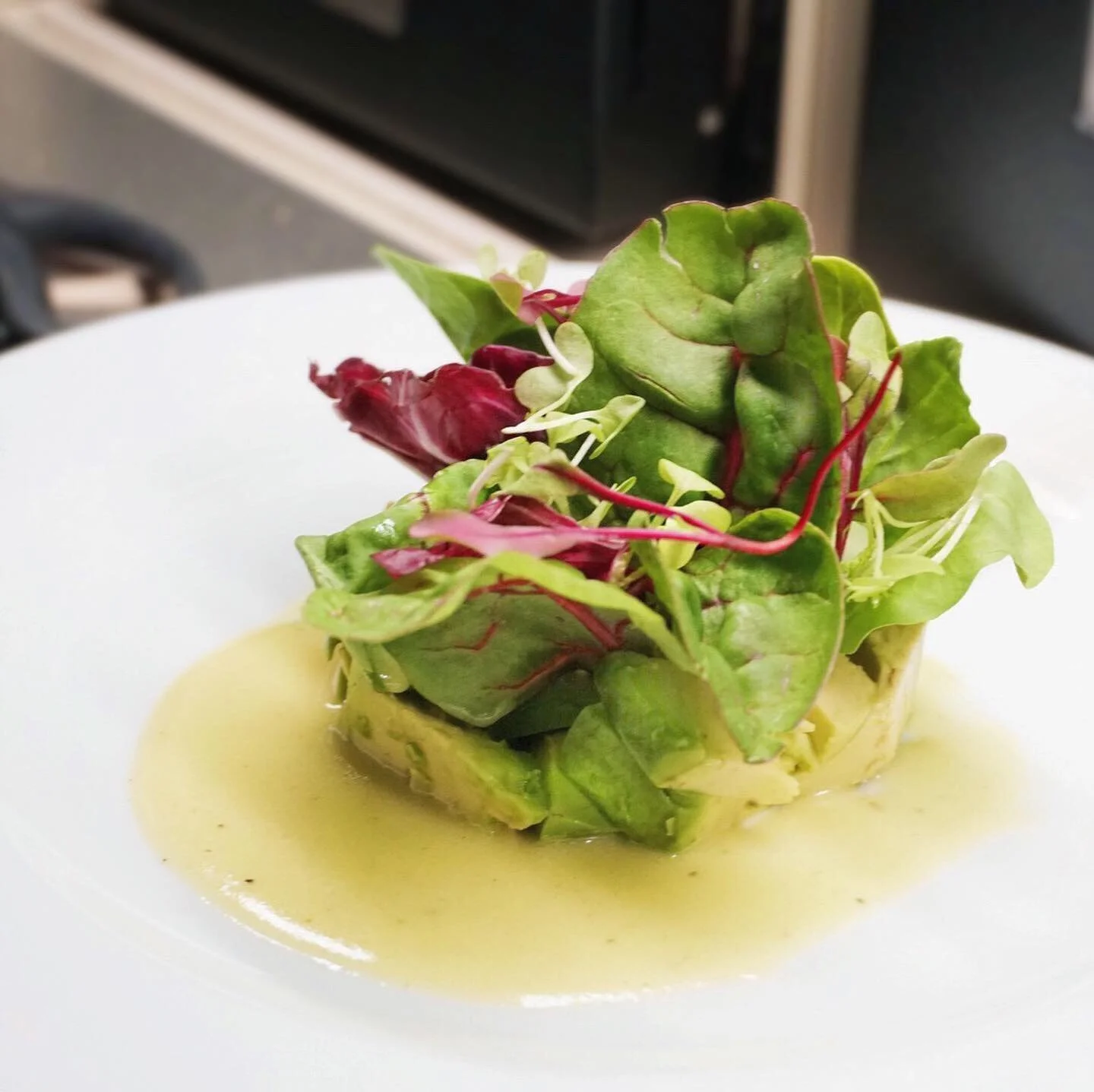 [Plane]made Avocado Salad