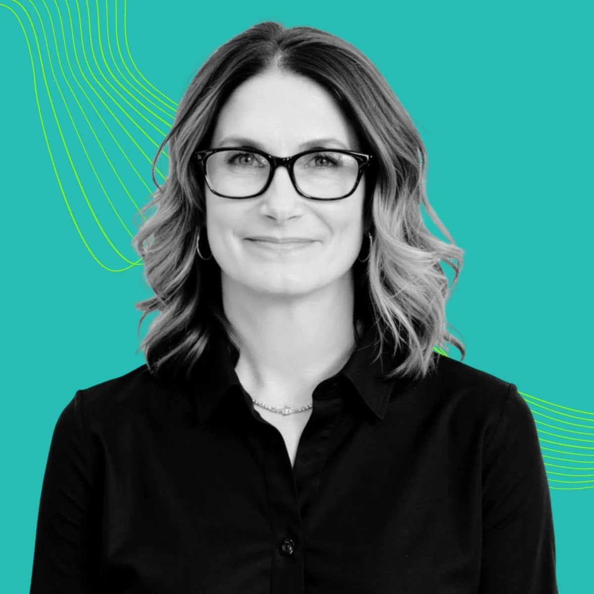 Black and white portrait of the founder of Fautor Labs, a doctoral-trained psychologist with 10 years of industry experience in professional sports.