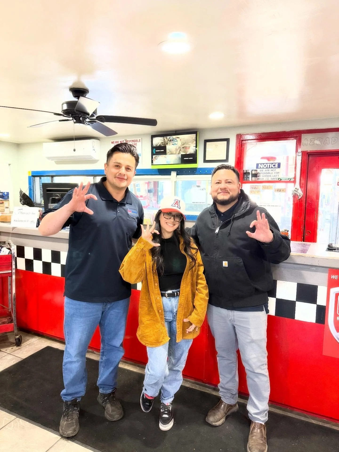 @yariimeth!! Thank you for stopping by and picking up your tickets! We hope you have fun at the game! 🏀 Bear Down!

#beardown #arizonawildcats #supportlocaltucson