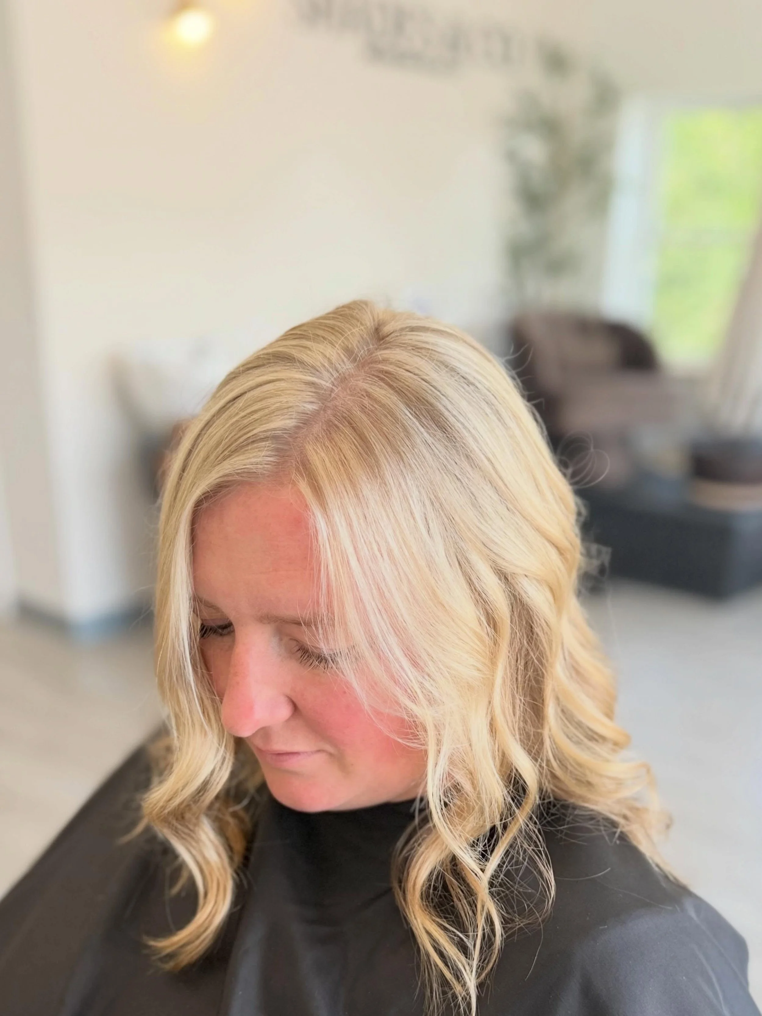 Effortless starts with the right blonde.

#salon #belfastmaine #blonde #mainesalon #summervibes