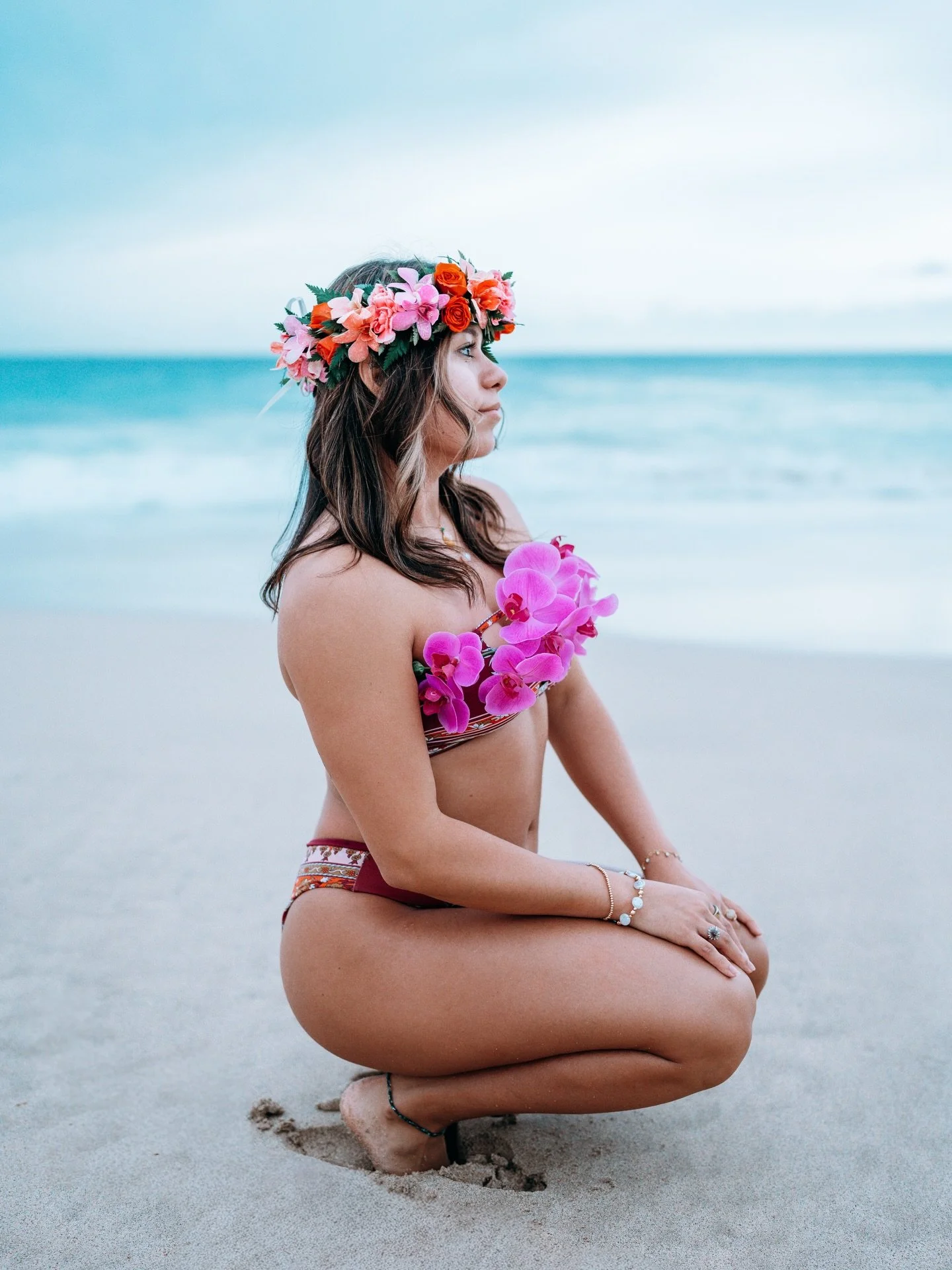 Sarah reached out to me to set up a portrait session as a little birthday gift to herself and we had a blast 🌺 There is something so fun about celebrating yourself with a new bikini and a vibrant photoshoot! I love helping people see how beautiful t