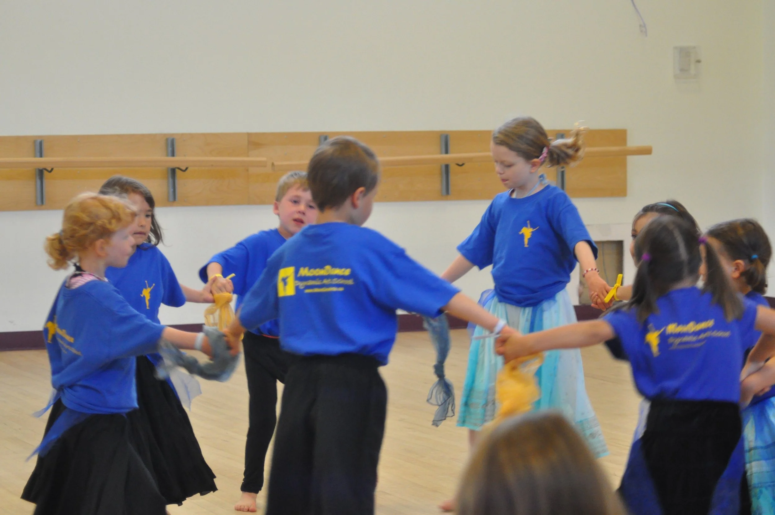 MoonDance Show 2012 Samantha 026.jpg