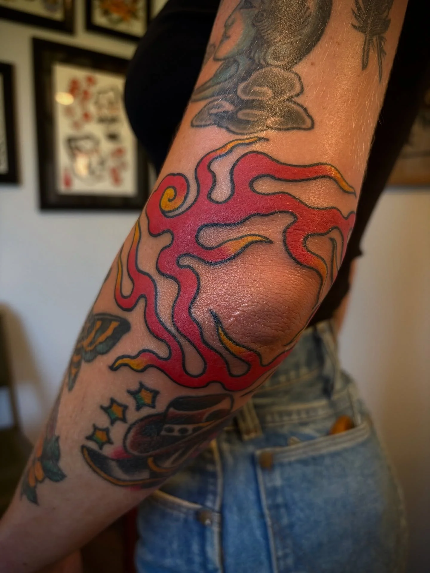 Flames on the elbow for @elowees_ thanks! Taking bookings end of March/April &bull;thomastattooing@gmail.com&bull; or DM 👻
