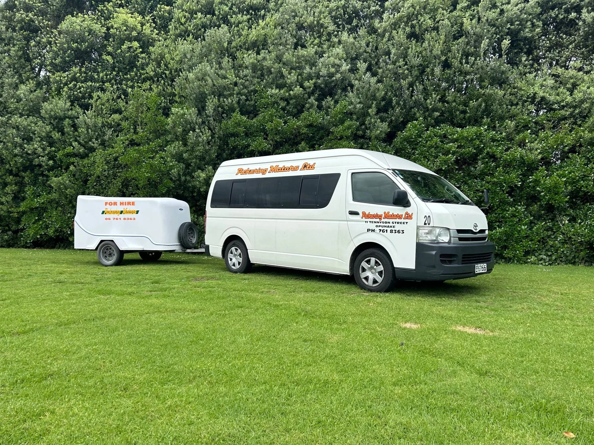 Mini Bus & Shuttle pup trailer