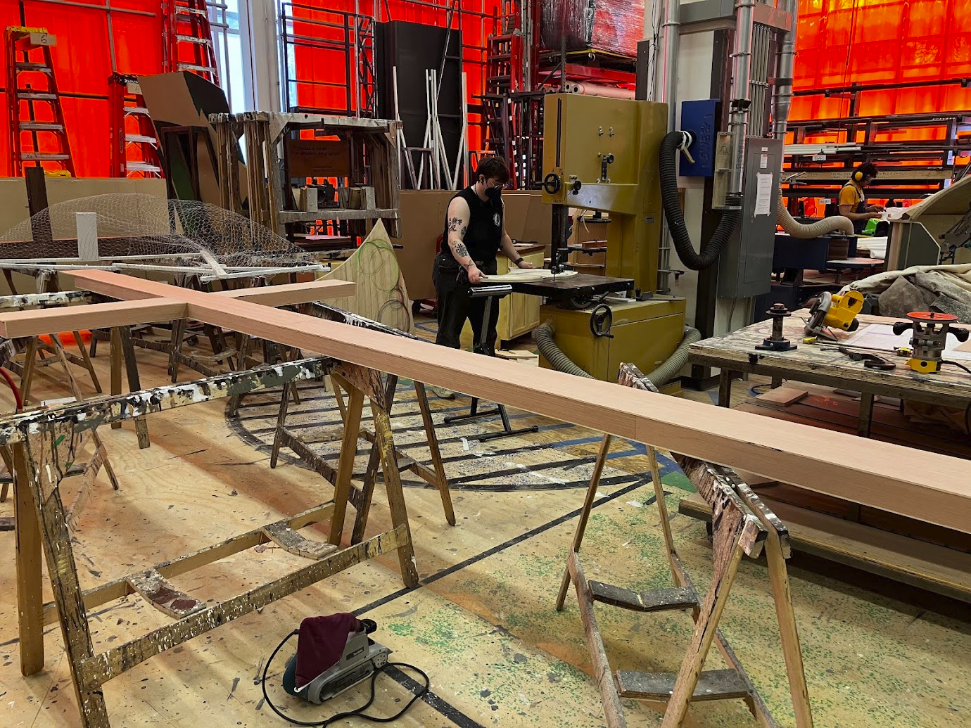 Cross roof for wagon