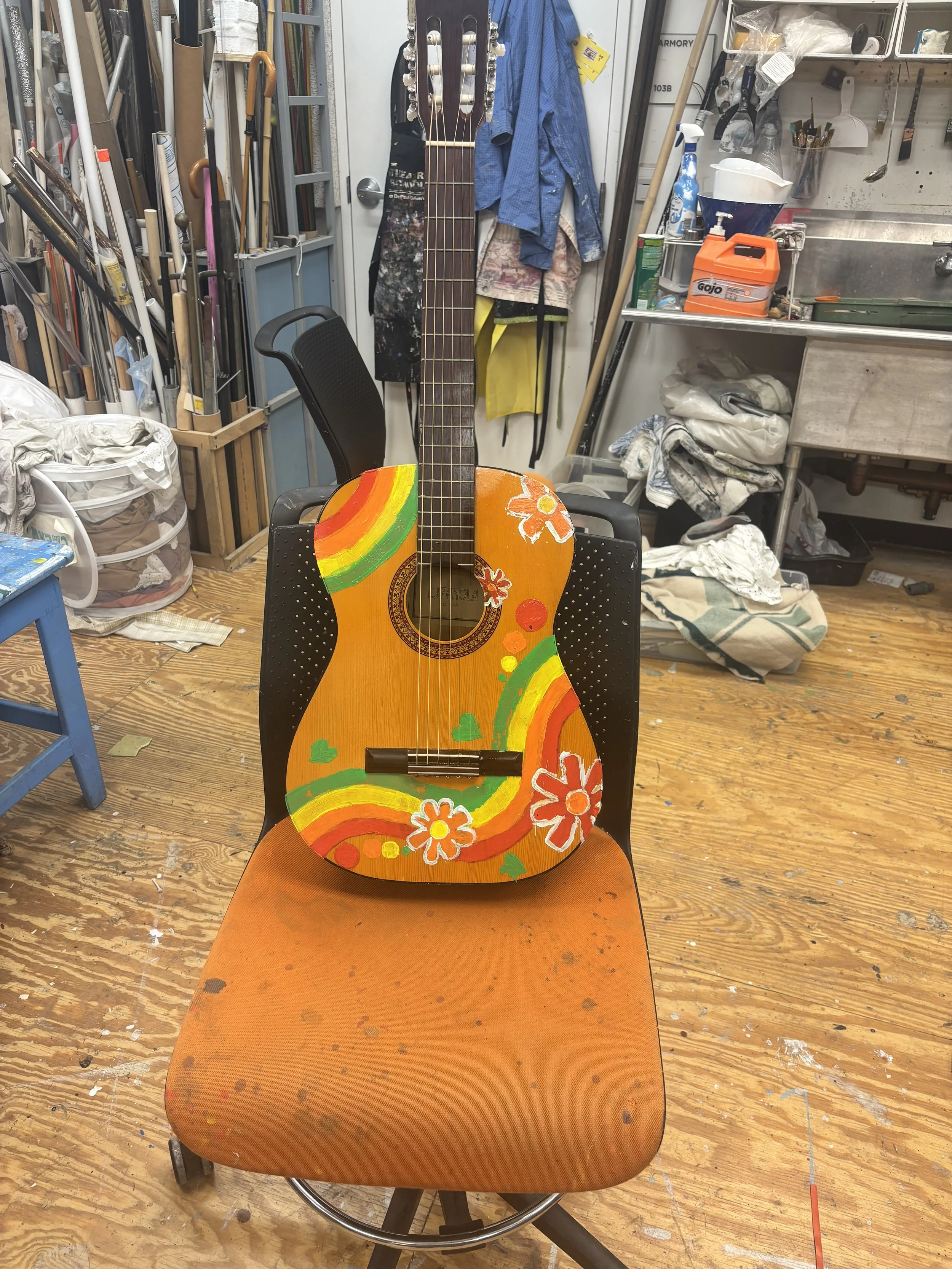 Hippie guitar front