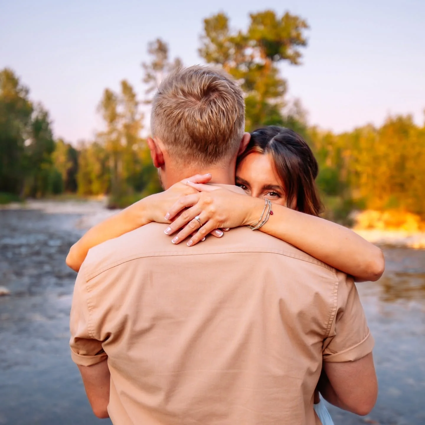 She said YES! 😍💍 
#proposal #engagement #rockymtnbride #wyomingphotographer #yellowstone #elopementphotographer #weddingphotographer #codywyoming #codyyellowstone #beartoothmountains