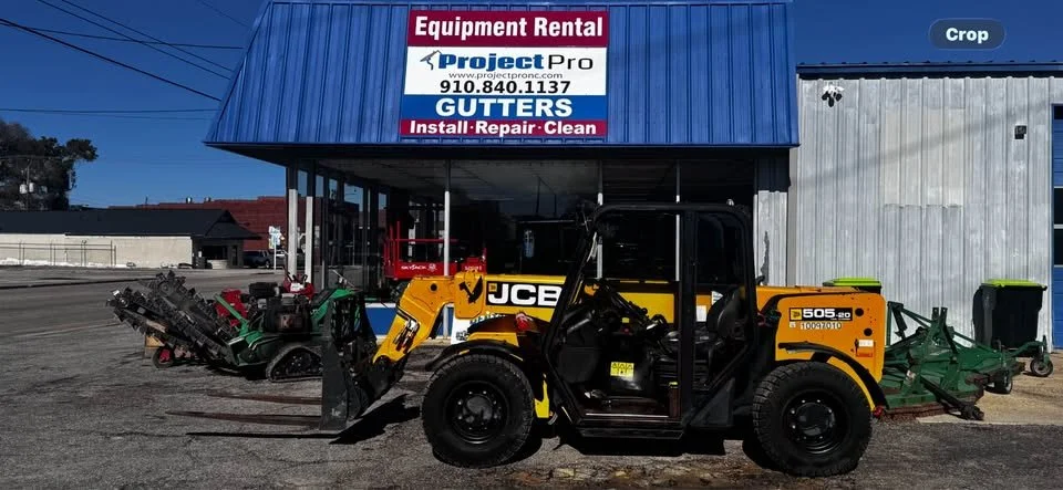 JCB 505-20 telehandler for rent.  Call Project Pro Rental at 910-840-1137
