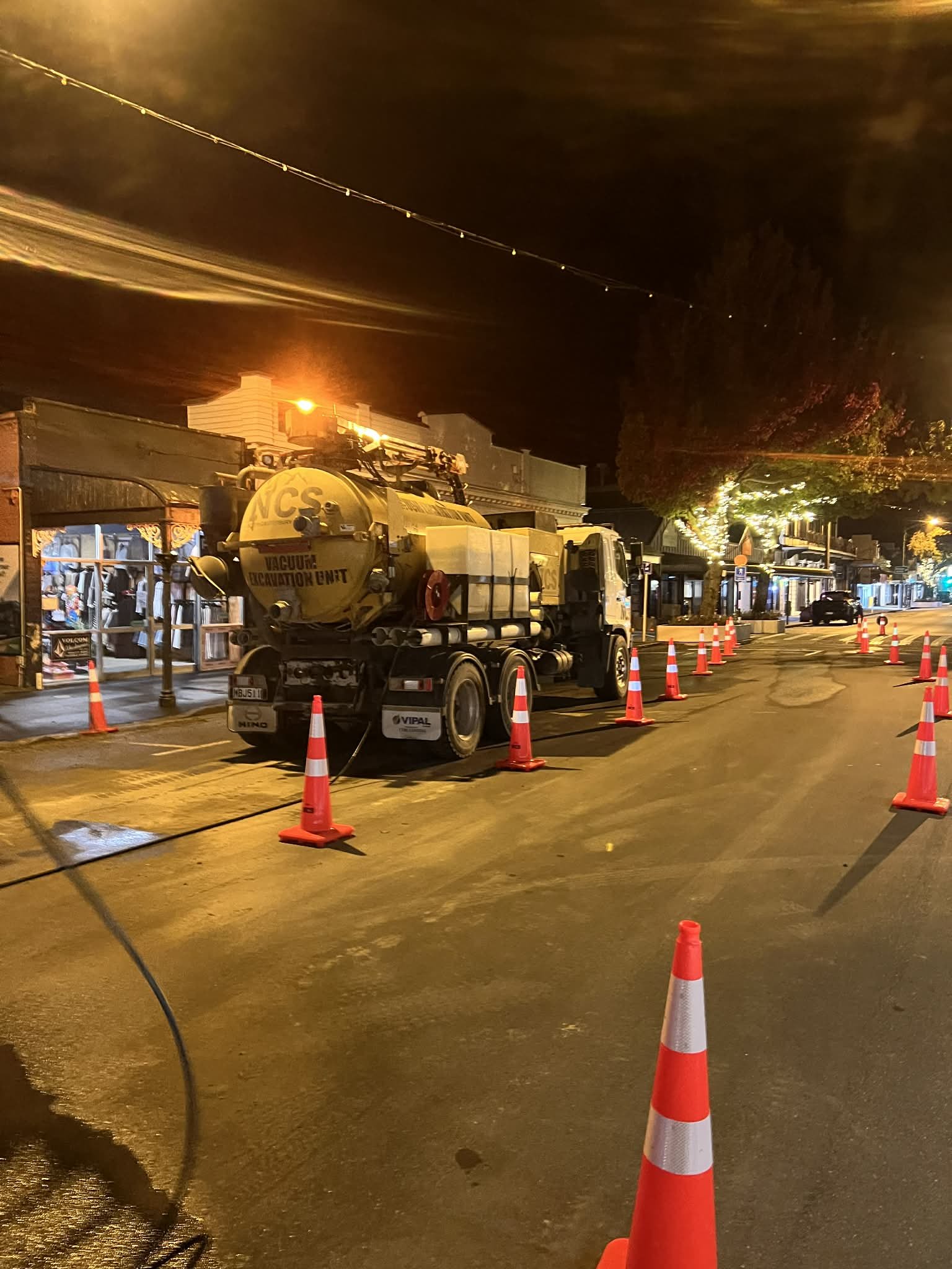 high st, night shift, traffic, management, road closed, traffic cones, cars, rangiora, north canterbury