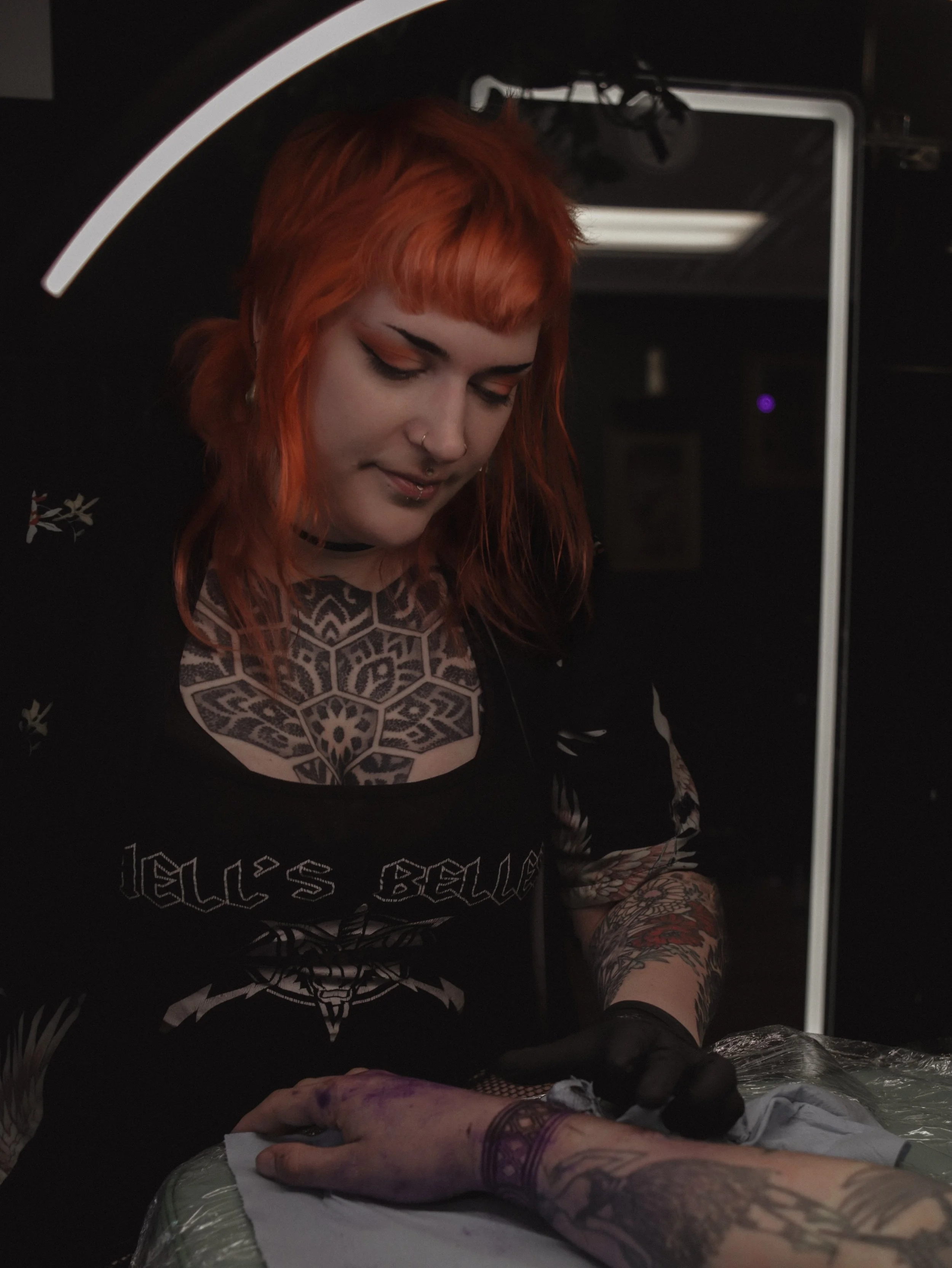 We would like to officially introduce @bog_witch_wares to the Vellum team!  Hailing from Seattle, she loves to do wide range of work from vibrant color work to dark illustrative designs

@bog_witch_wares is currently booking clients! 

Message direct