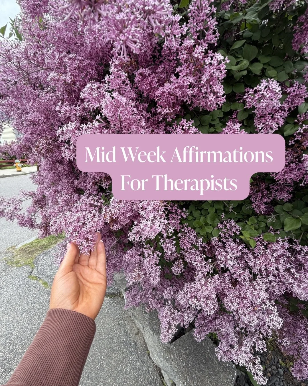 Therapists, this one is for you&hellip;

As a therapist it cans be so easy to forget about how incredible we are and what we are able to do. 

Some of the most lasting wisdom I was given from another therapist is that our ability to hold space for an