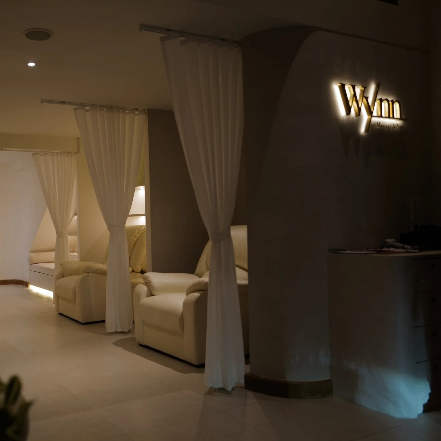 At Wynn Spa, every treatment is delivered by certified professionals who bring their expertise and care to the sessions. 

Enjoy a premium selection of massages and wellness designed for deep relaxation. The spa is situated in central Bangkok, we&rsq