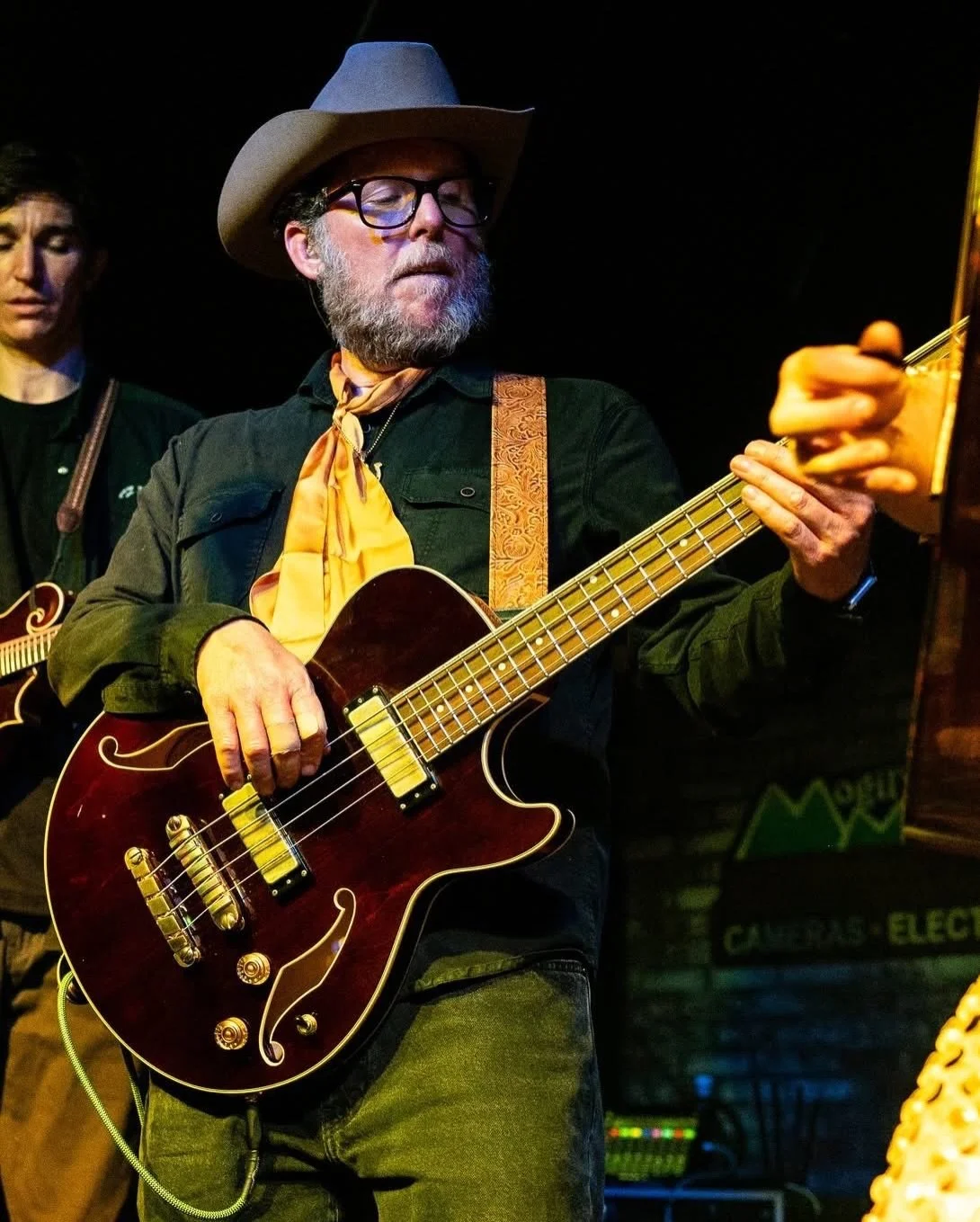Dan the bass man is usually holding it down on the upright bass fiddle, but we&rsquo;re going to funk things up a little bit this weekend with the electric horizontal bass &mdash; Just like Bill Monroe would&rsquo;ve wanted!

Come see us @twomoonsmus