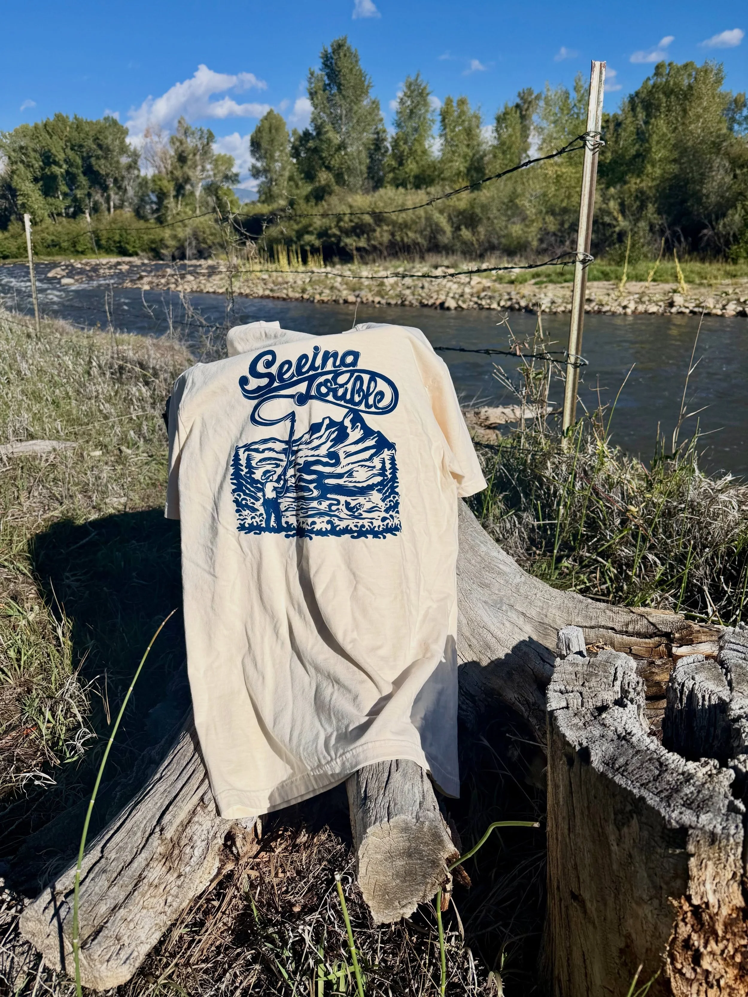 Y&rsquo;all loved our first shirts so much that we had to get more! 

🎣 Two new colors coming your way 🎣 

Come see us this Sunday, 9/20, at @velvetbanjodenver for our @billystrings pre-party with @deercreeksharpshooters for your first chance to sn