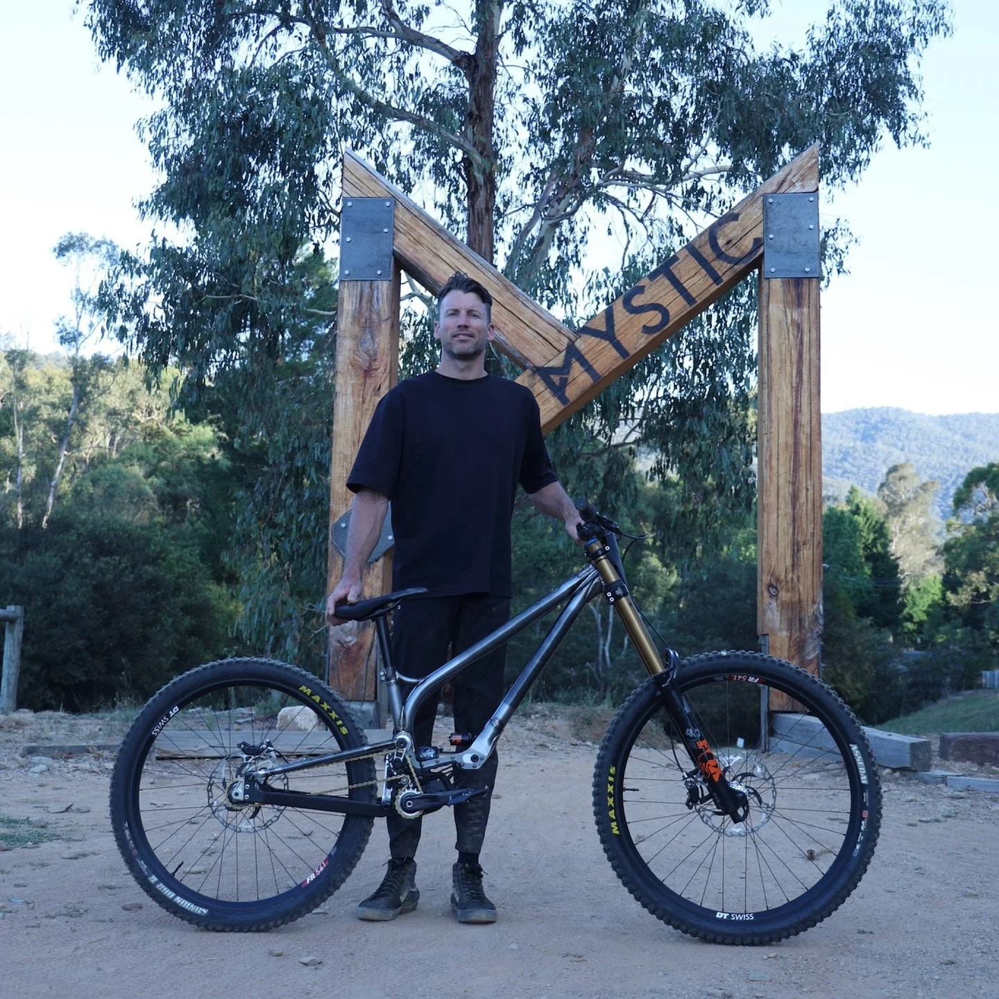 Merry Christmas and Happy New Year from my family to yours, I look forward to summer holidays every year and this one didn&rsquo;t disappoint, plenty of laps of @mysticbikepark testing my fresh @trinity_mtb followed by lots of fresh water swimming, g