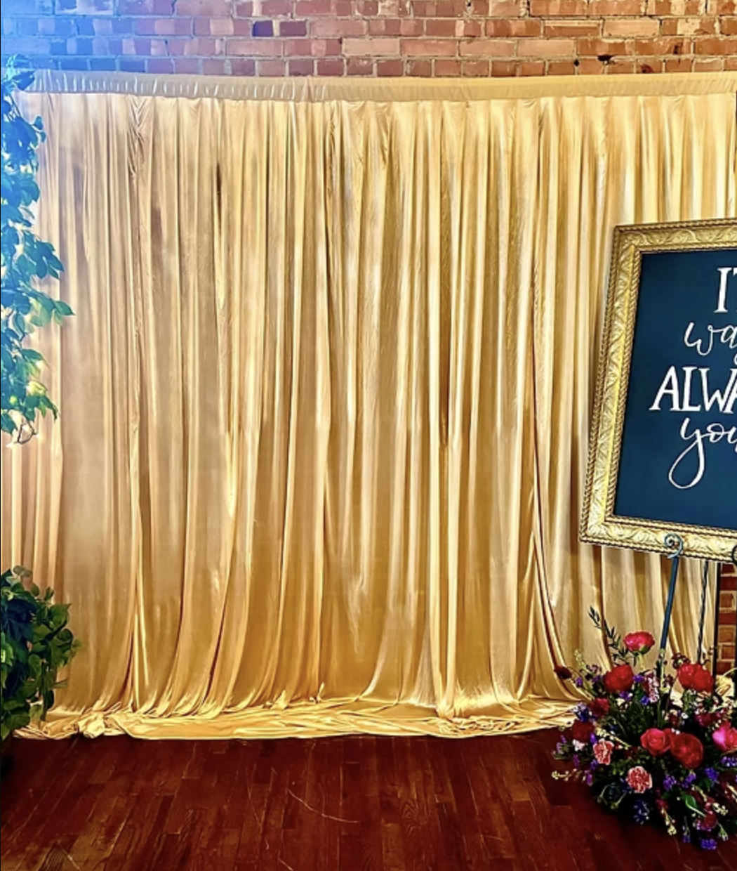 Champagne Curtain.png