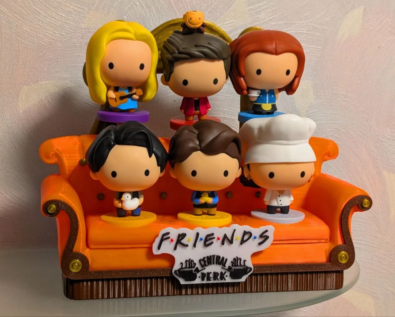 friends-couch-for-mcdonalds-figures-2263193-02.jpg