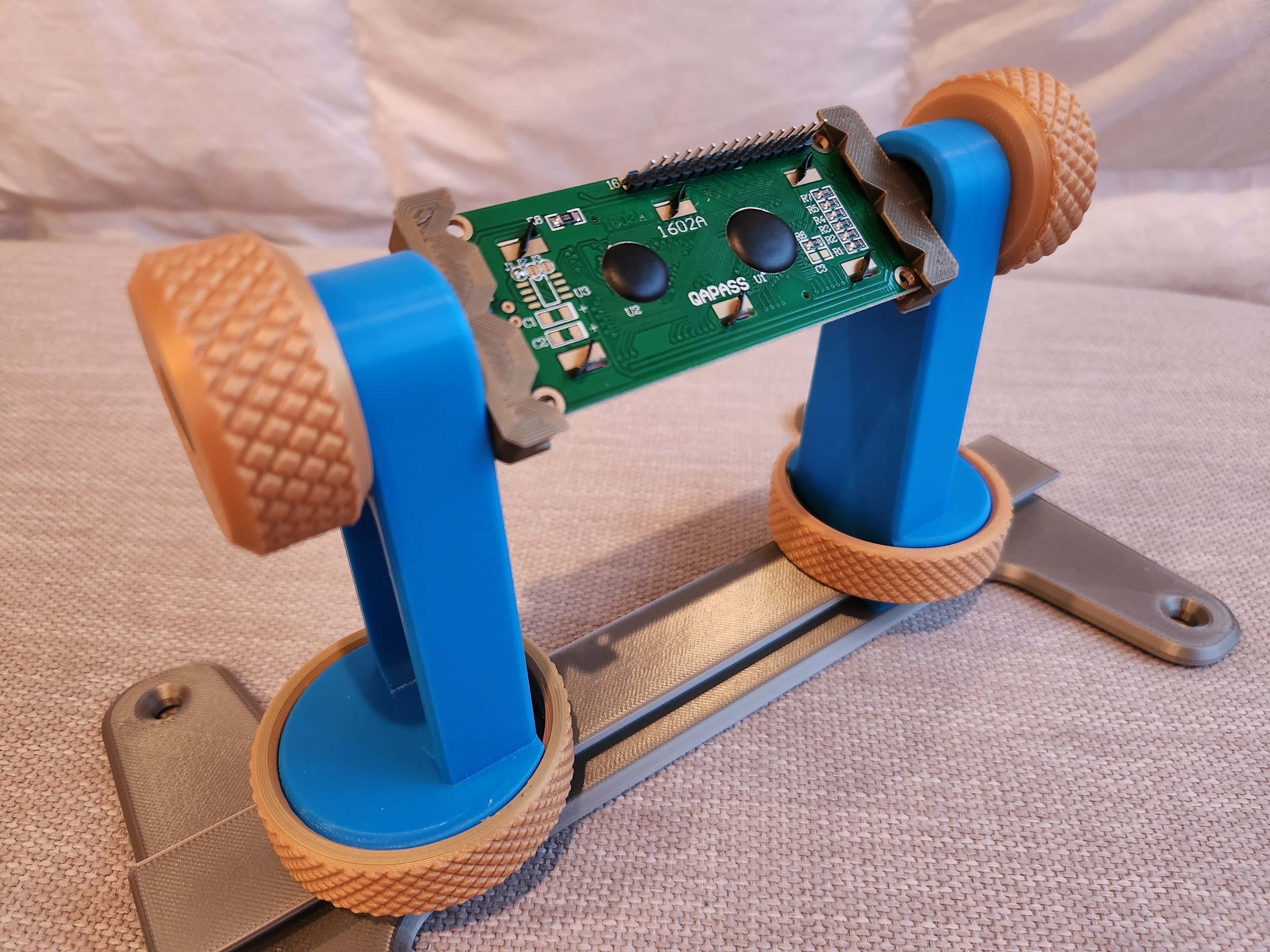 adjustable-pcb-holder-tool-159336-01.jpg