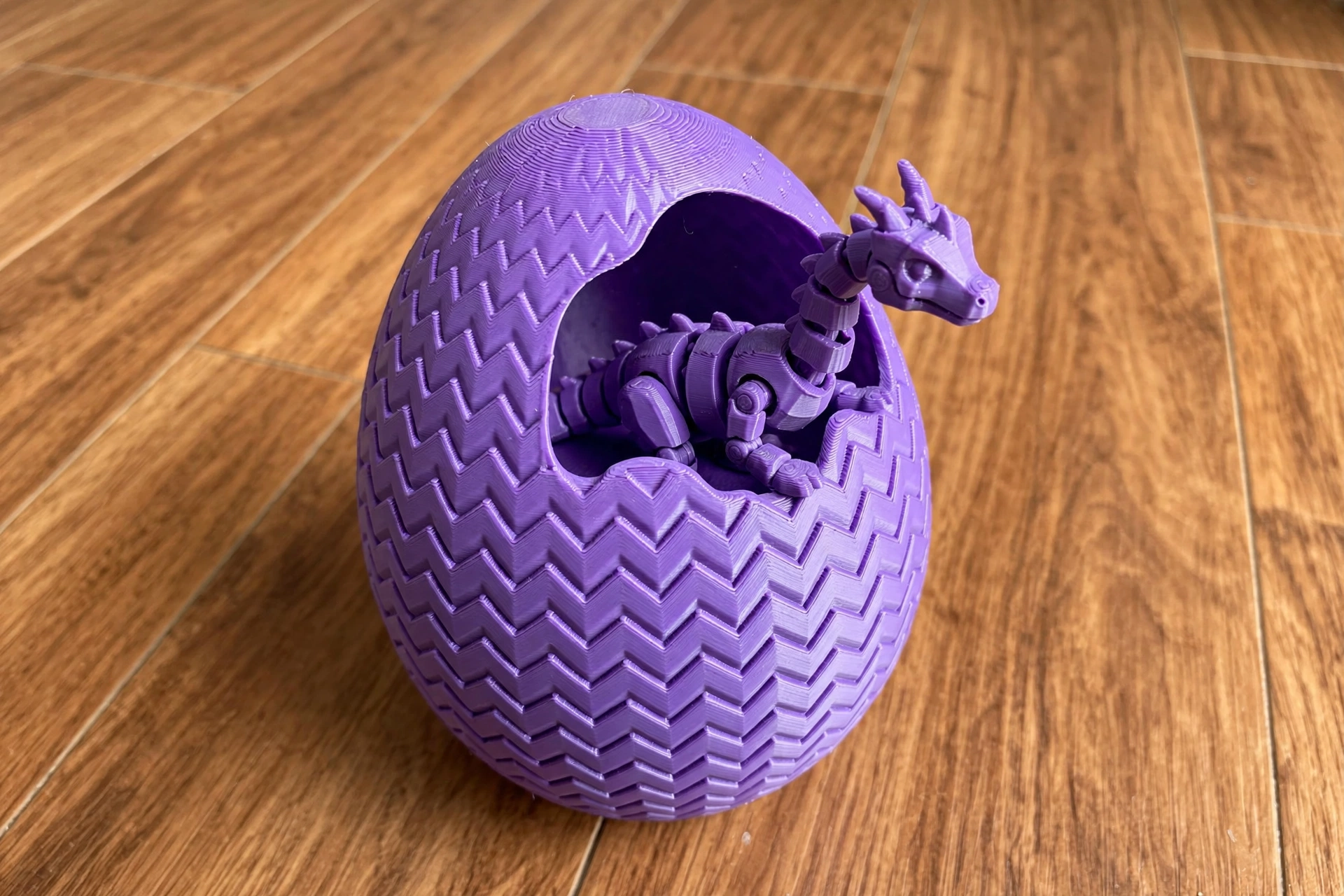 dragon-egg-with-baby-dragon-v2.png