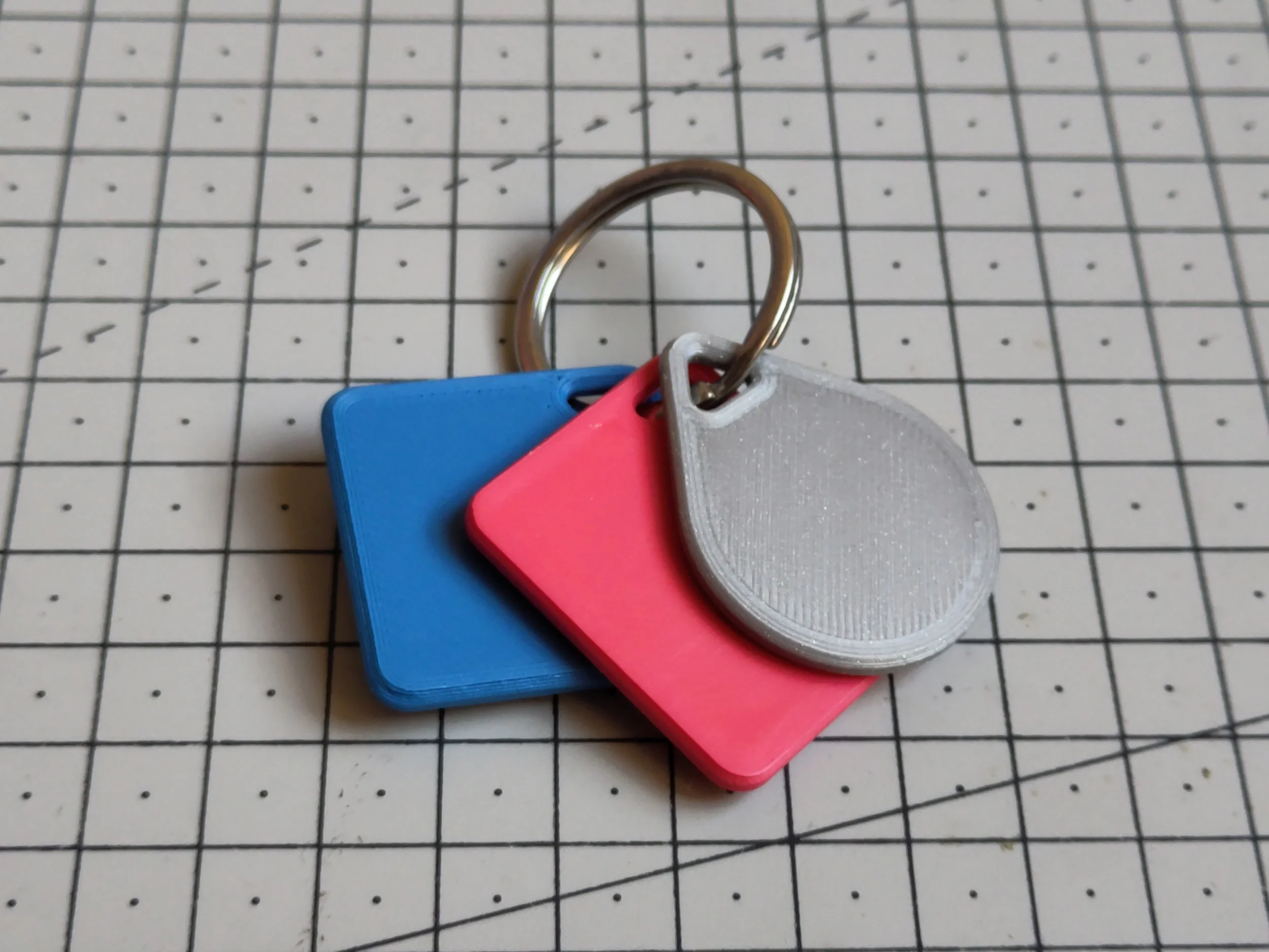 nfc-tag-keychains-495976-02.jpg