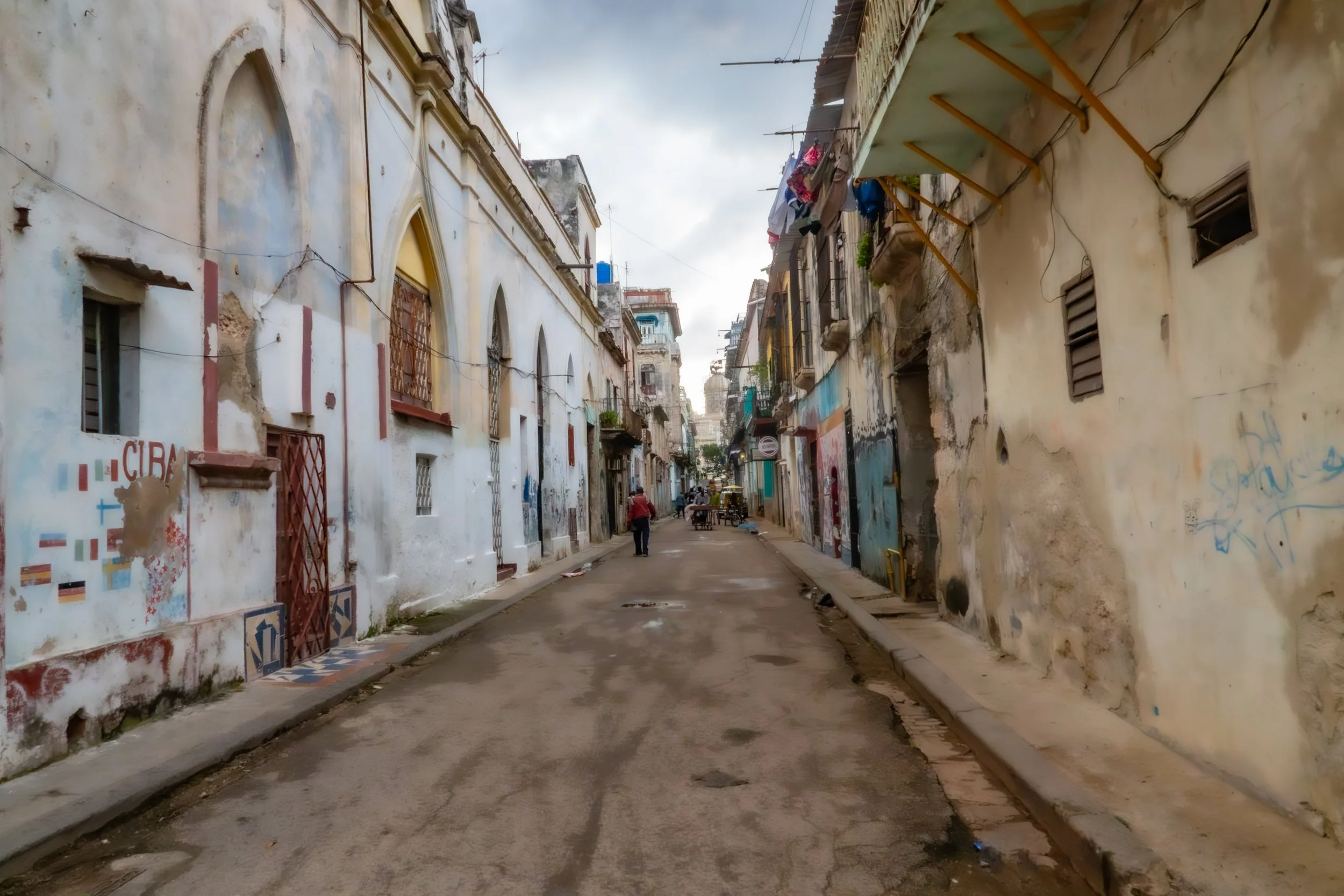 Barrio Cuba
16"x20"  $300
