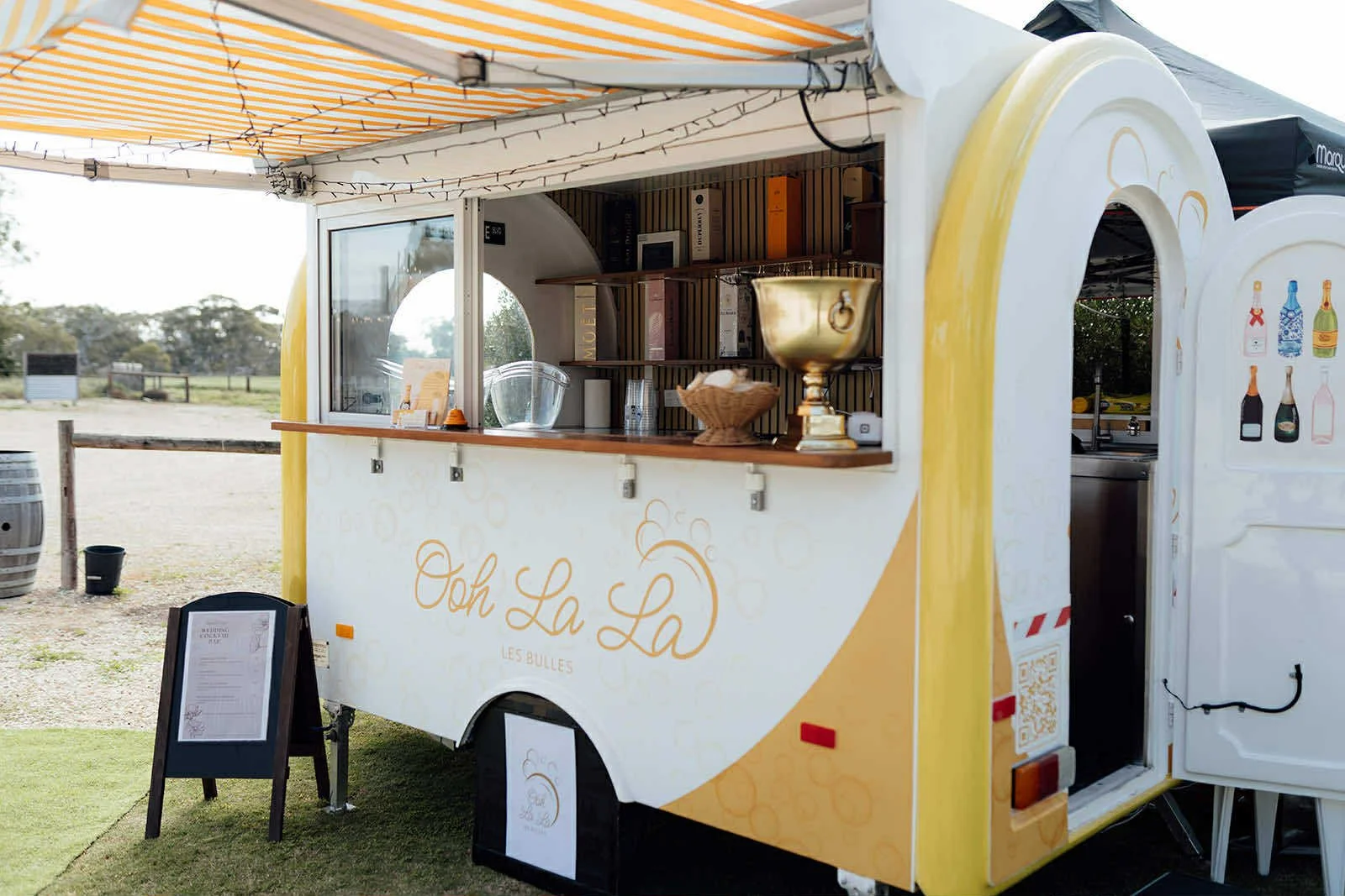 Ooh La La Les Bulles is popping up at A Taste Of The Hills 🥂✨

We&rsquo;re very excited to welcome Ooh La La Les Bulles to the festival lineup &mdash; bringing bubbles, sparkle and a little bit of cheek to the weekend.

Ooh La La Les Bulles is all a