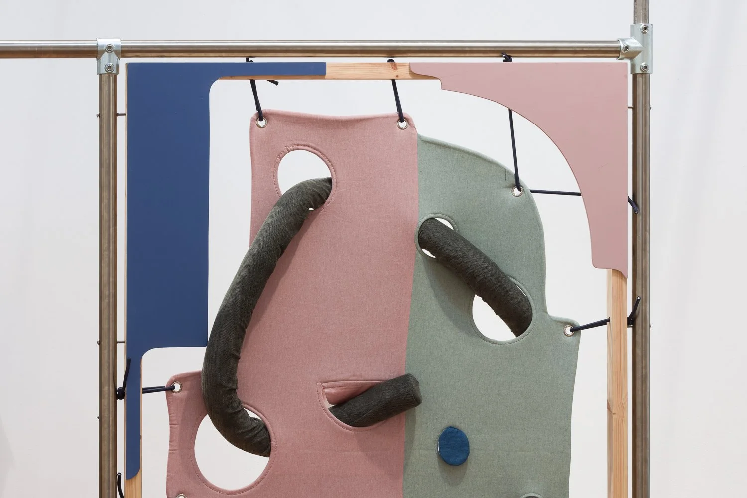 Shaping — Movement transforms sculpture and space.