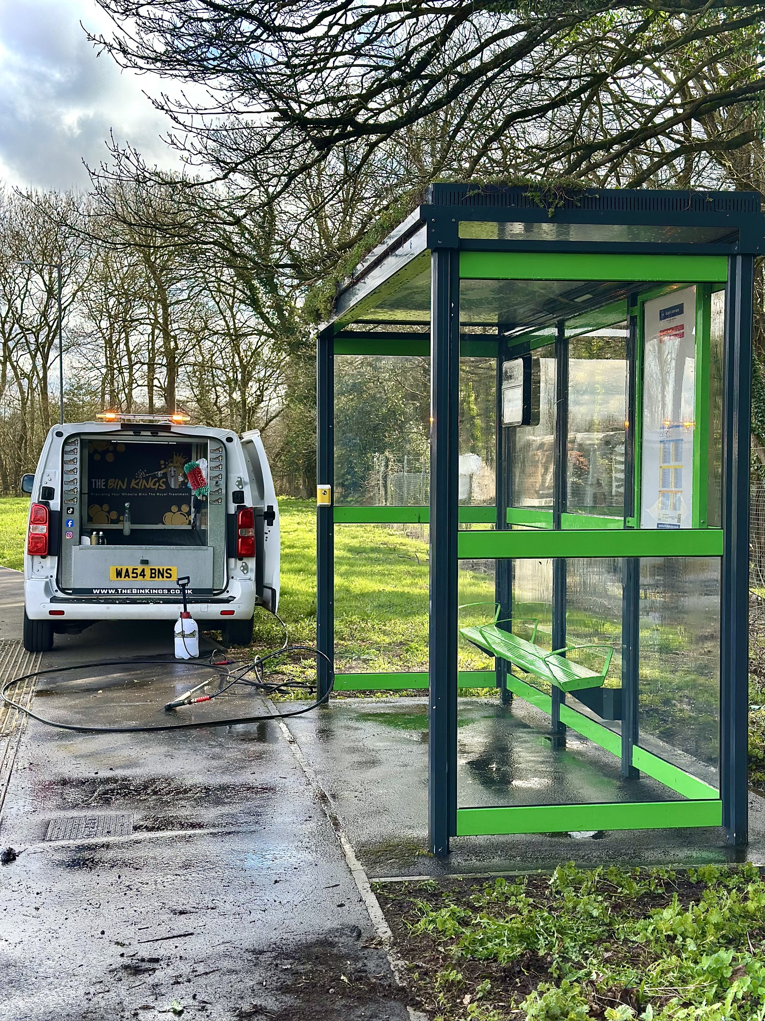 Beaconsfield Bus Stop Clean – Another Community Spot Restored