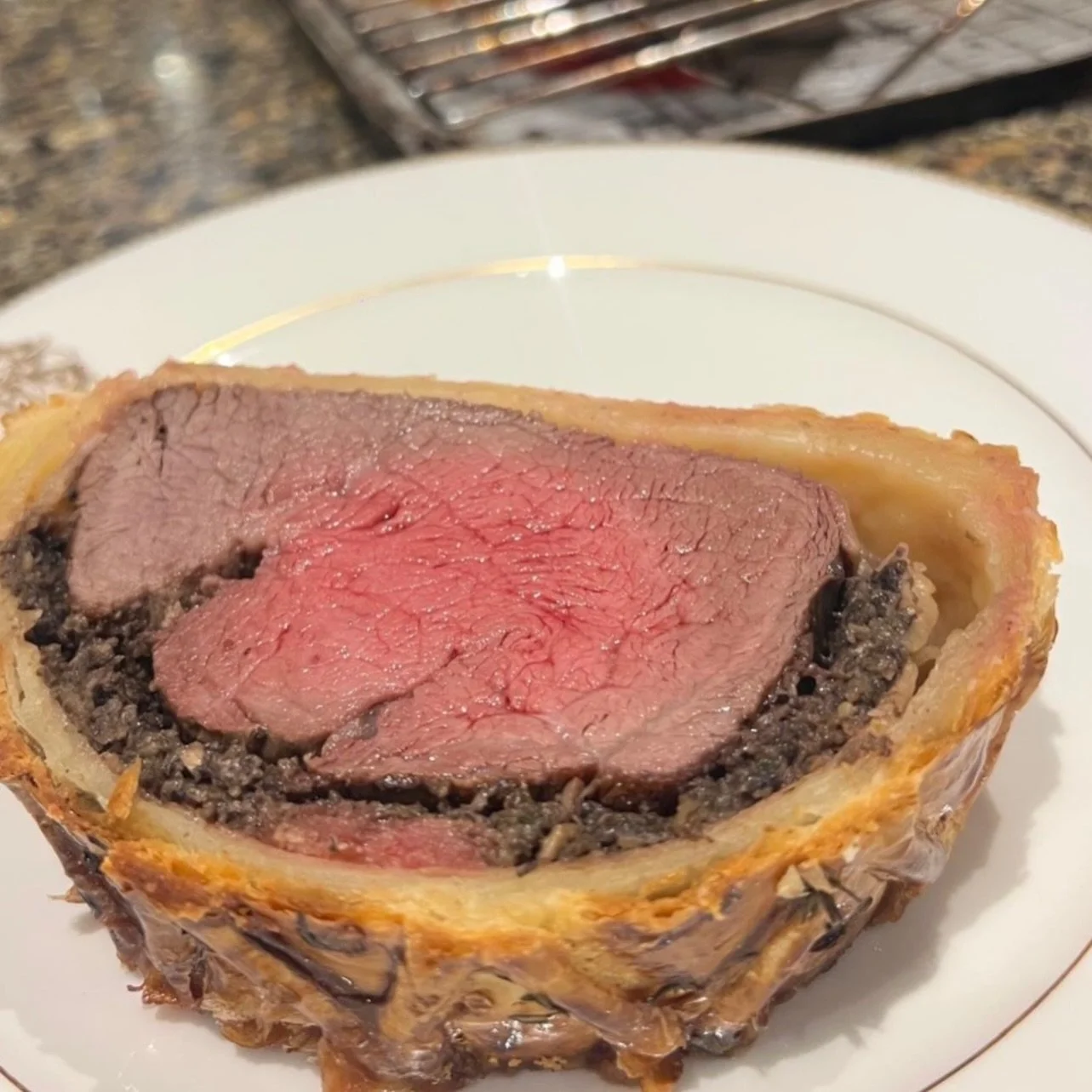 Welly Wednesday 21stJanuary

Our first Wellington night at the G&amp;D has already seen bookings come in fast.

We now have limited tables remaining.

Chart Farm beef Wellington alongside our usual &agrave; la carte menu.

Booking recommended.

@char