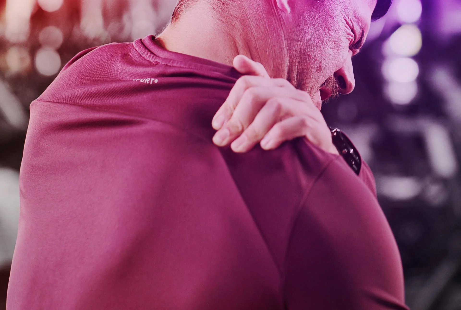 How to Exercise Safely with a Shoulder Impingement