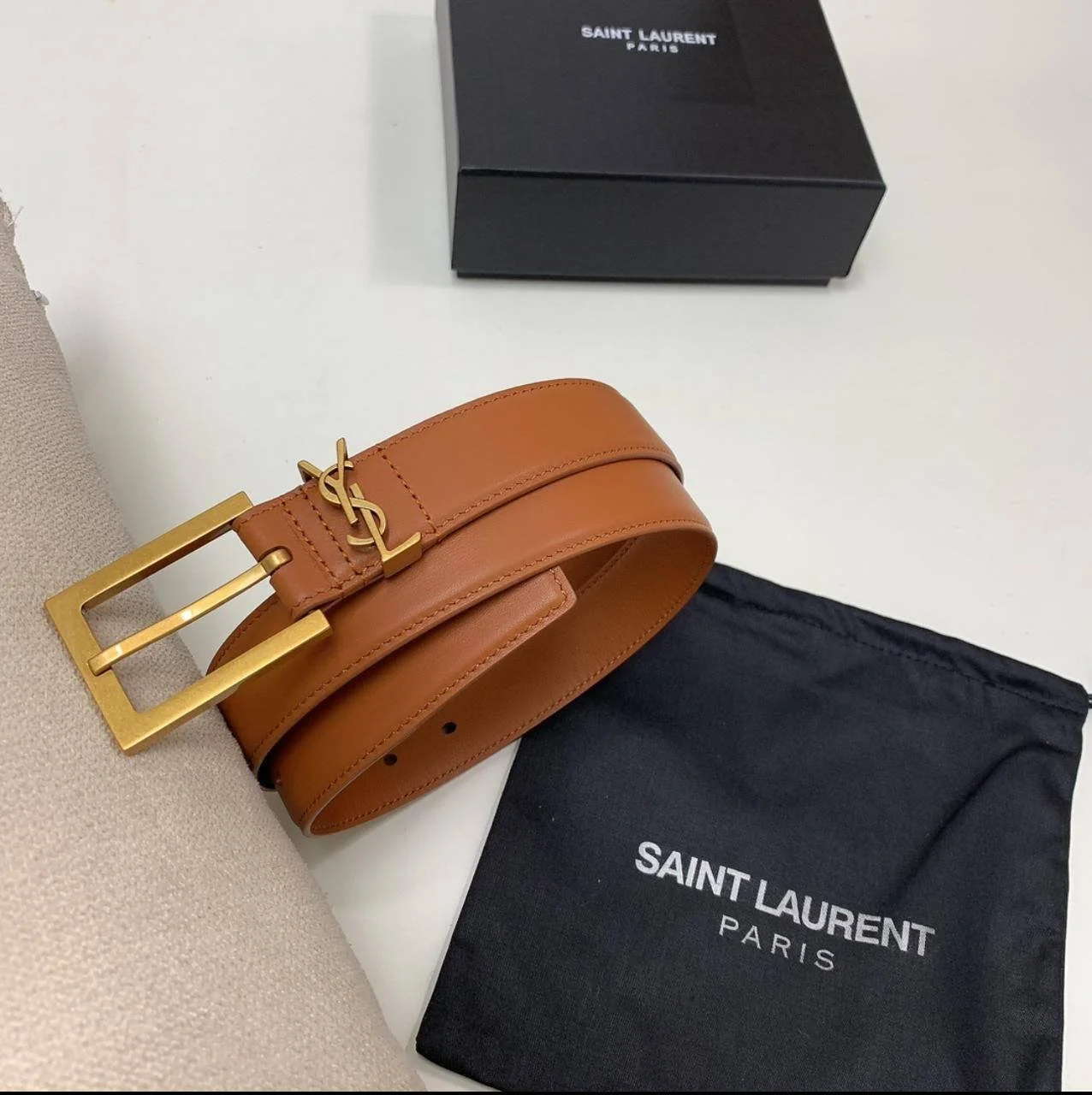 Saint Laurent belt