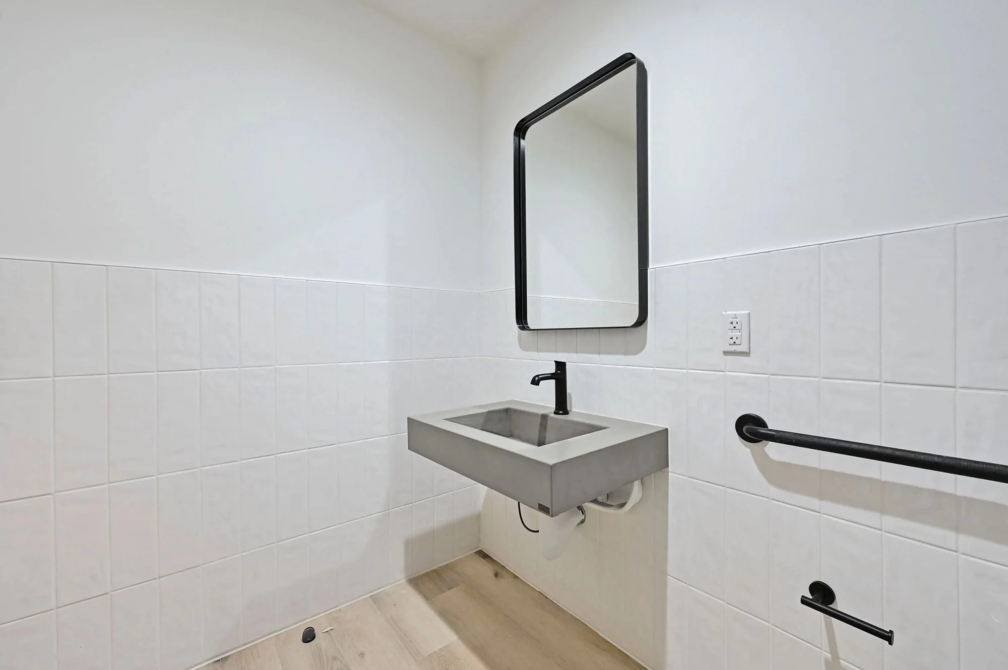 033-435211-4630+West+Gate+Boulevard+039_12167777.jpg