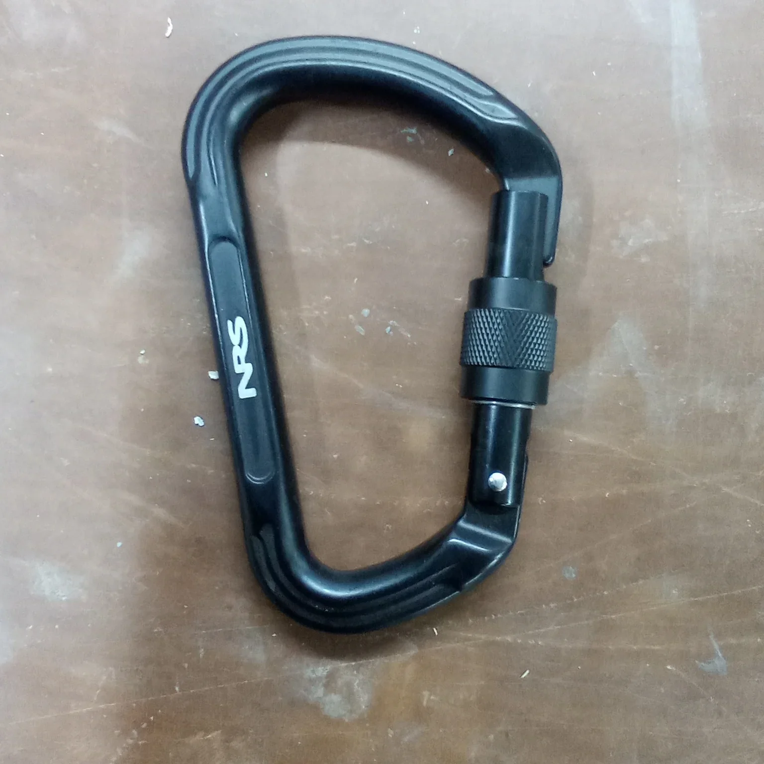 NRS Nuq Screw Lock Carabiner
