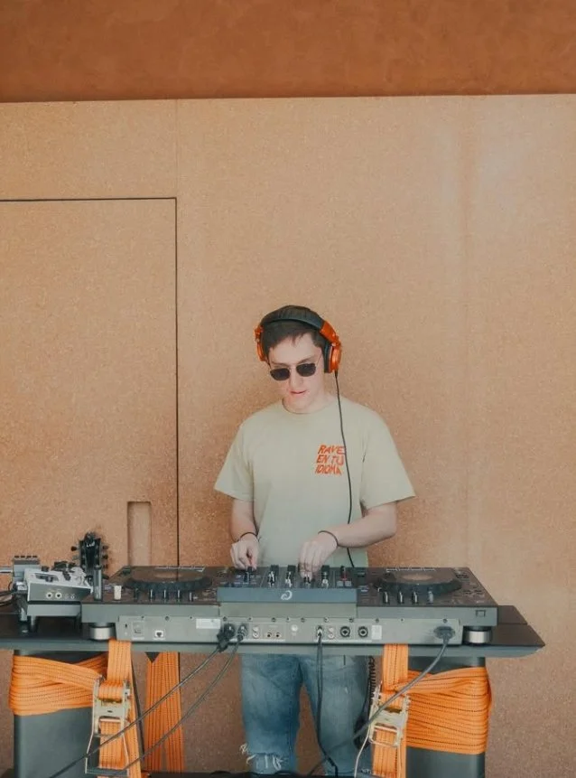 Captura de pantalla_30-9-2025_184221_www.instagram.com.jpeg