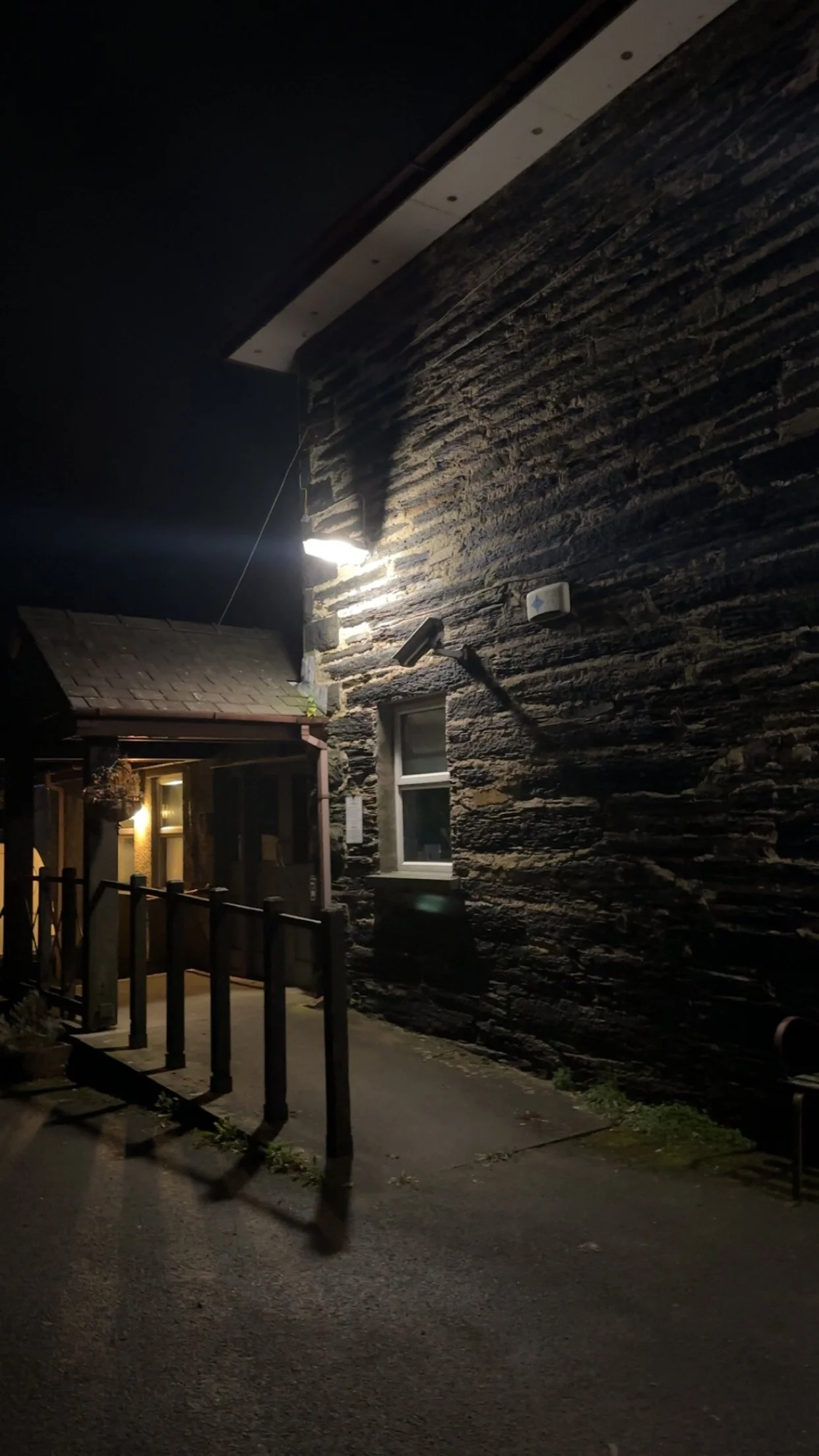 Bron Y Garth Hospital