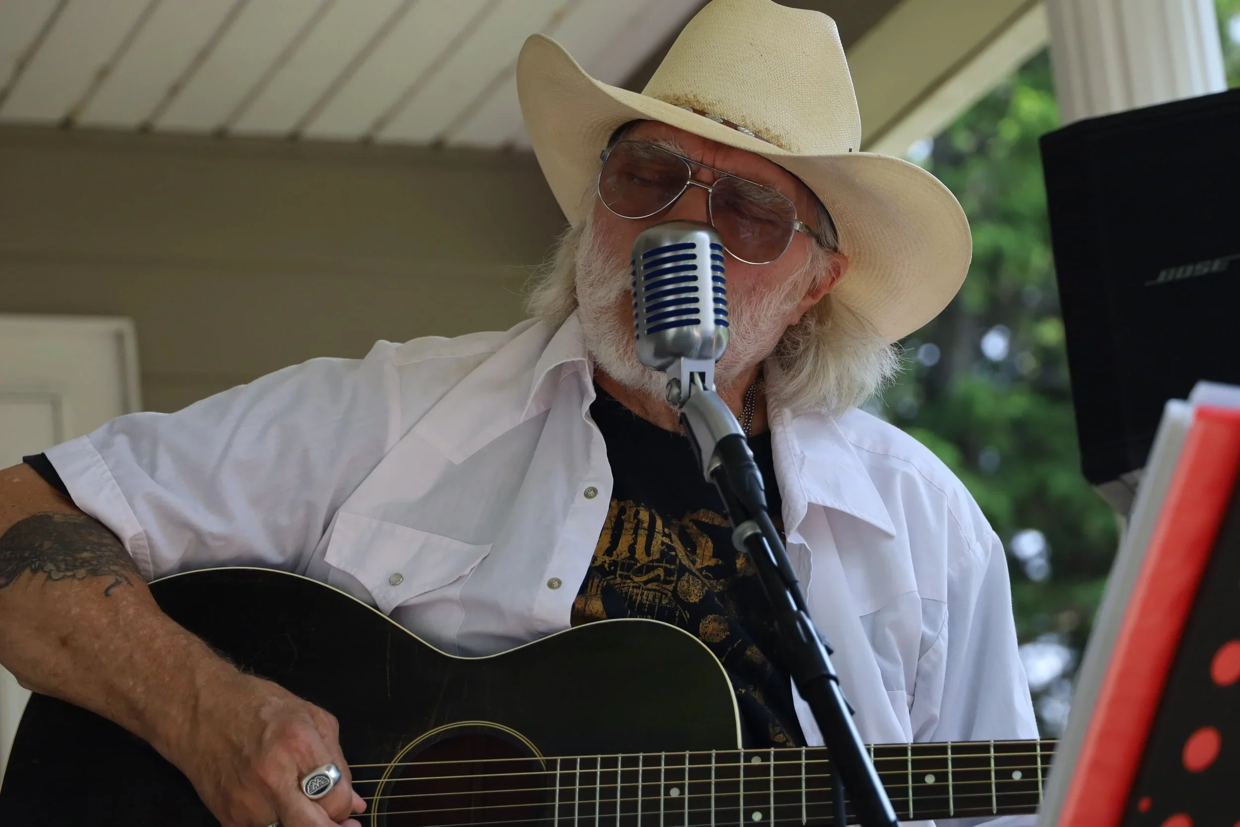 Live Music: Kenny Lang
