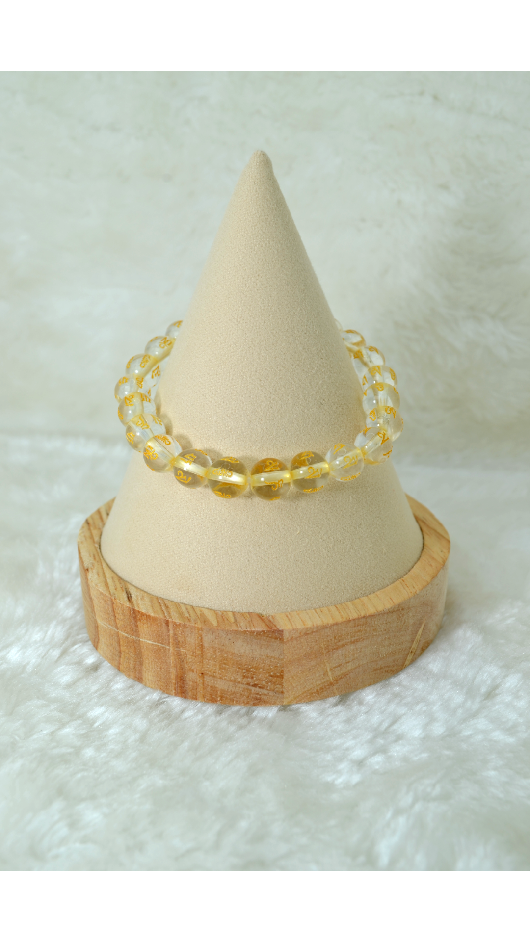 Six-Syllable Mantra White Crystal Bracelet (8M)